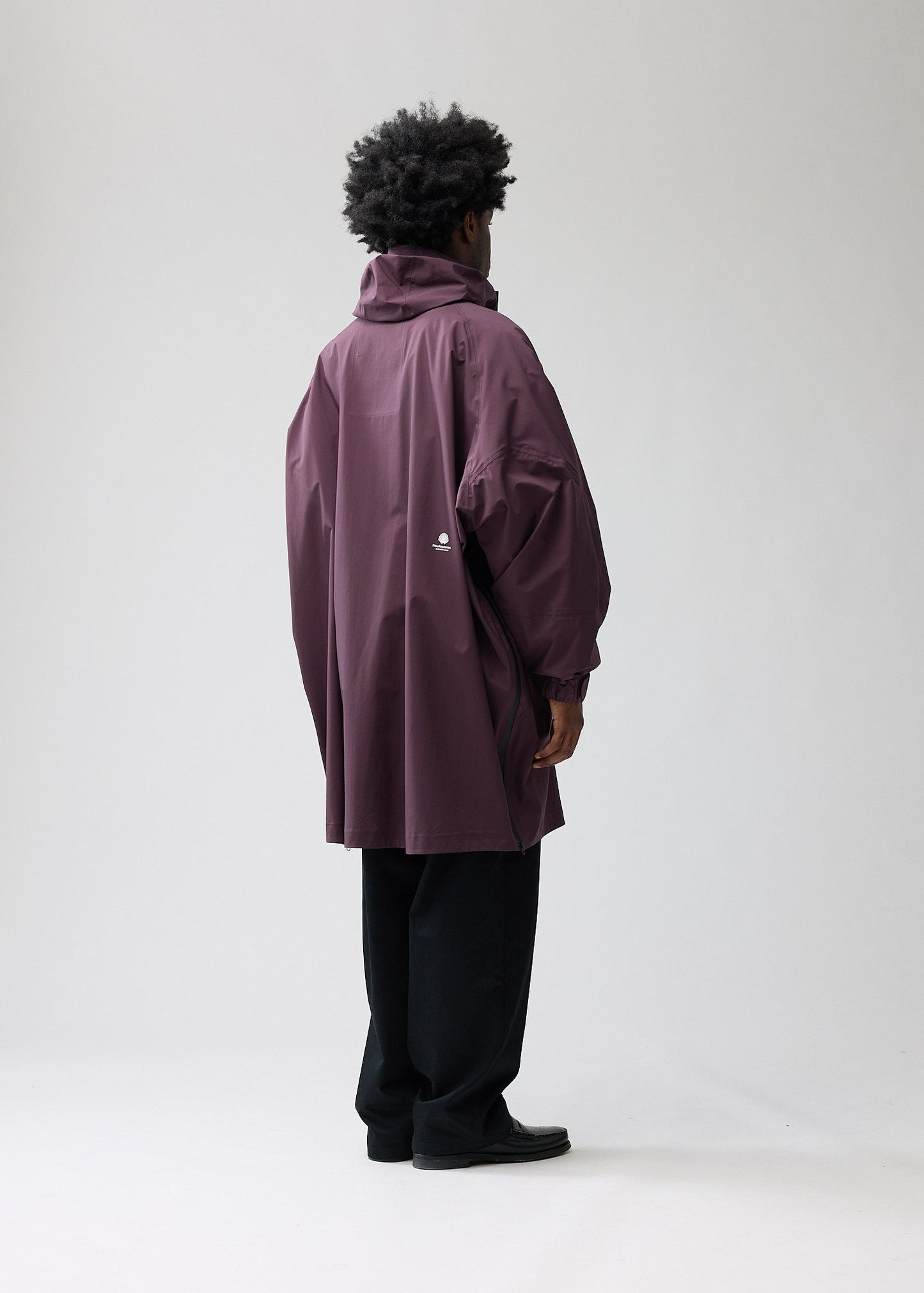 TECHNICAL RAIN JACKET