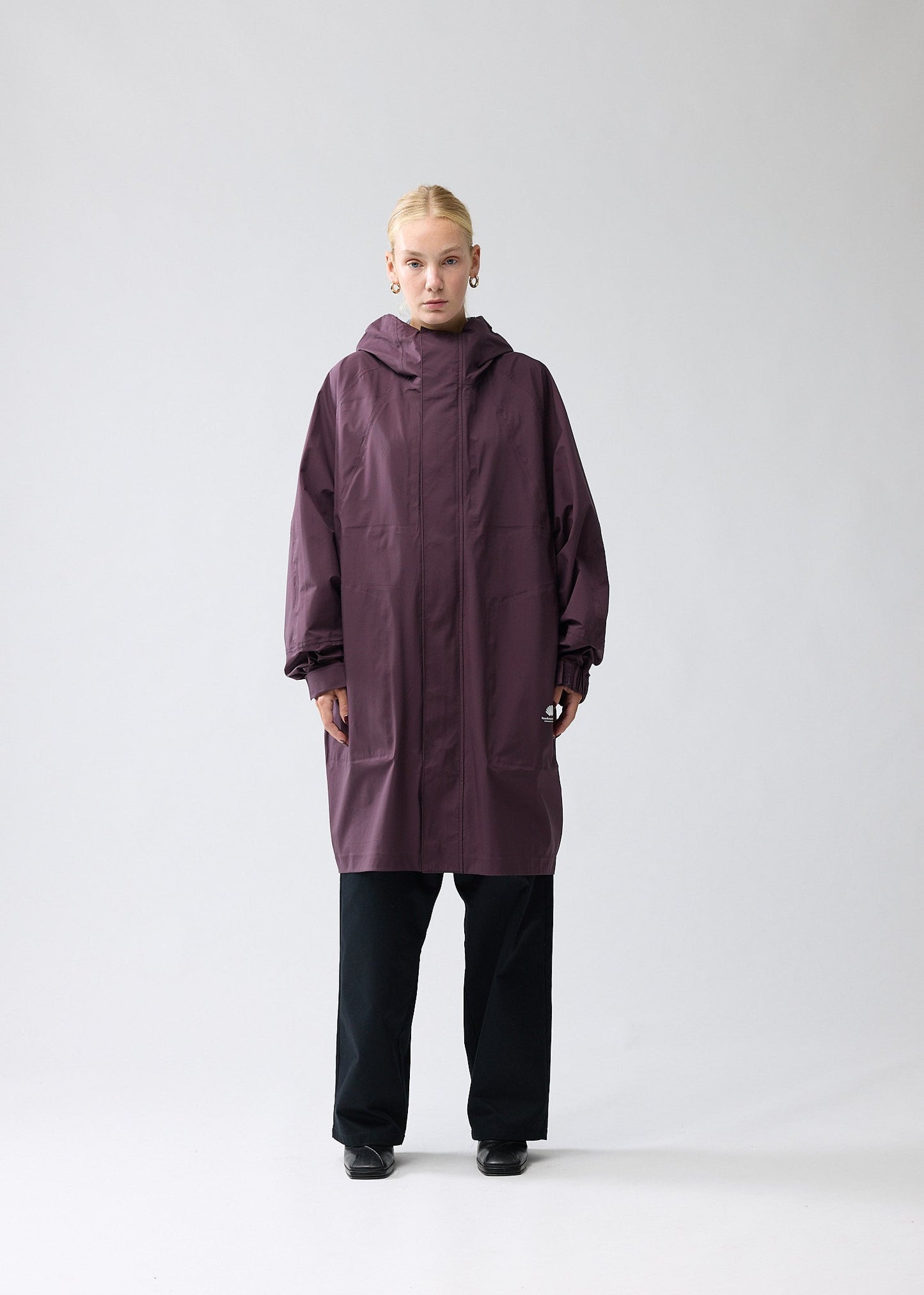 TECHNICAL RAIN JACKET