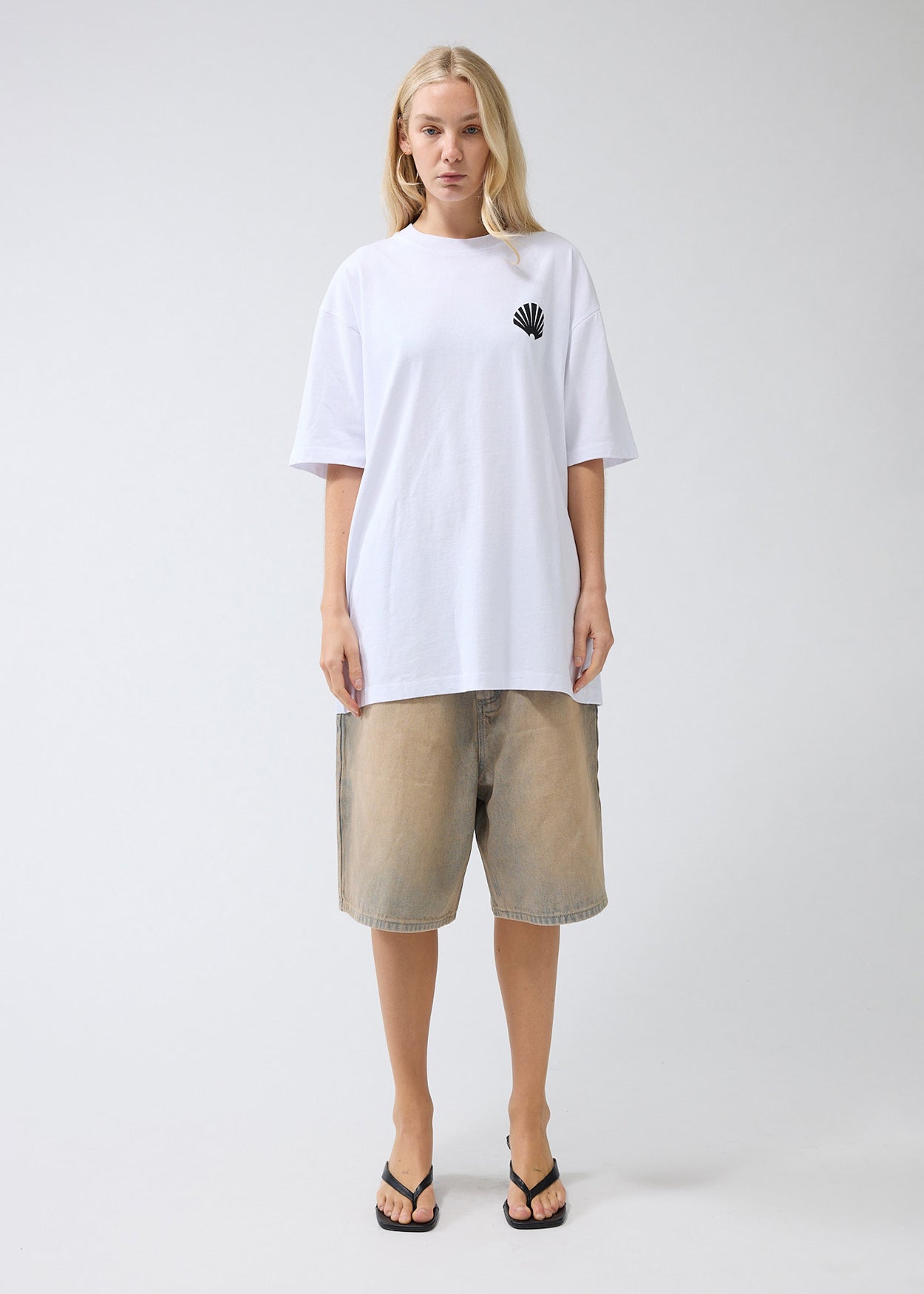 LOGO TEE WHITE/BLACK