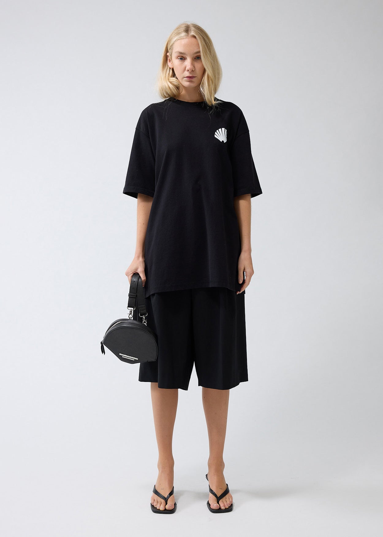 LOGO TEE BLACK/WHITE
