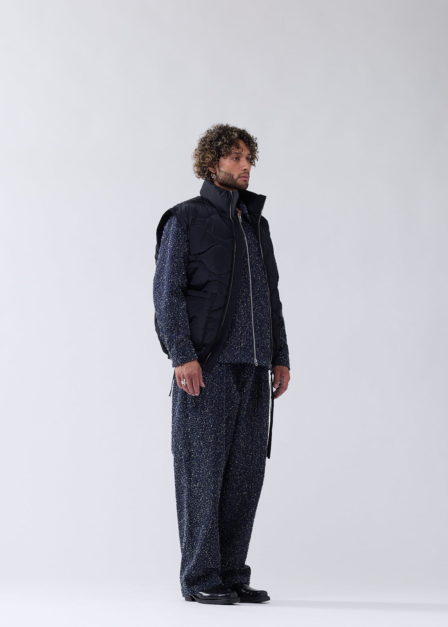 DETACHABLE JACKET BLACK