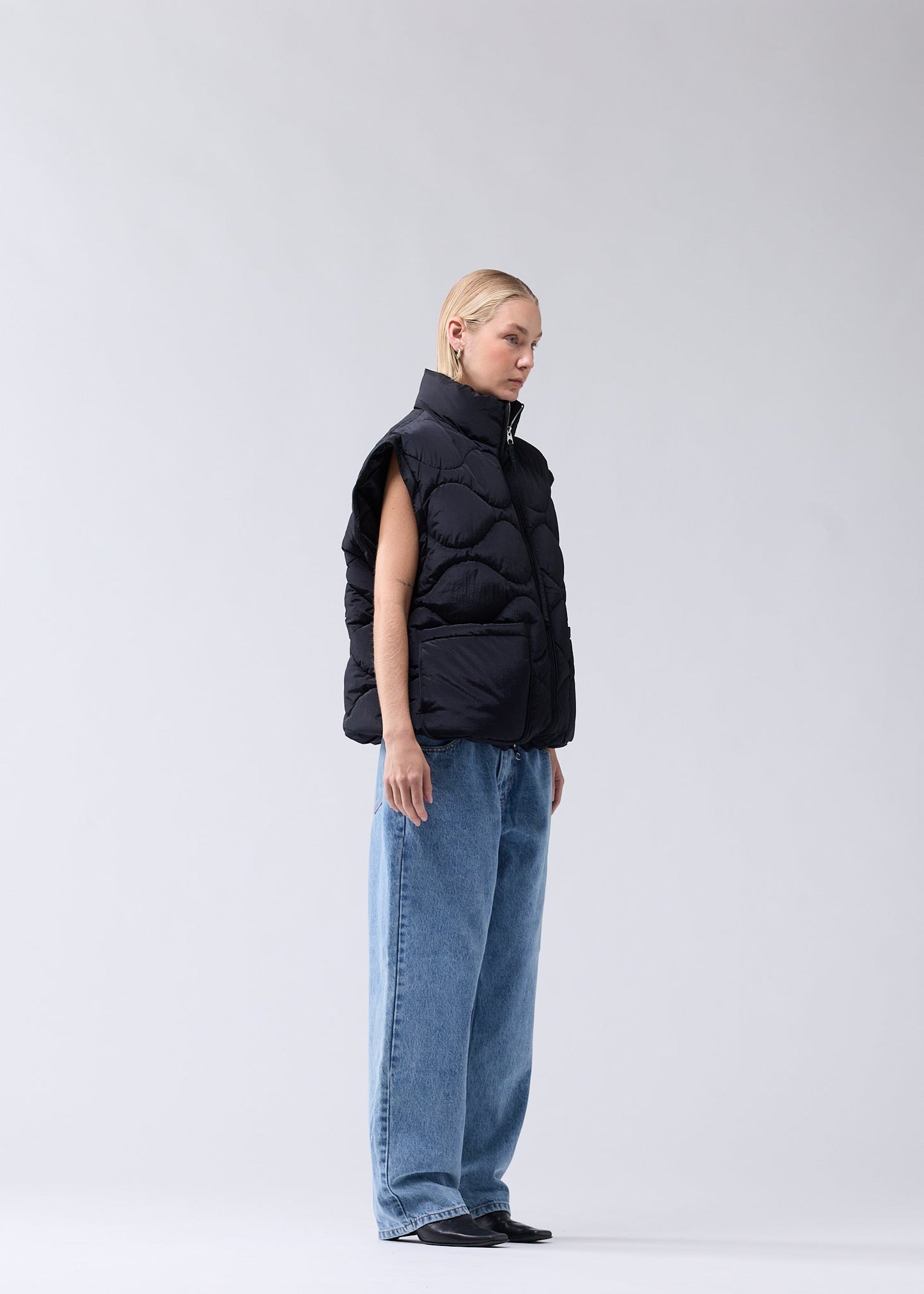 DETACHABLE JACKET BLACK