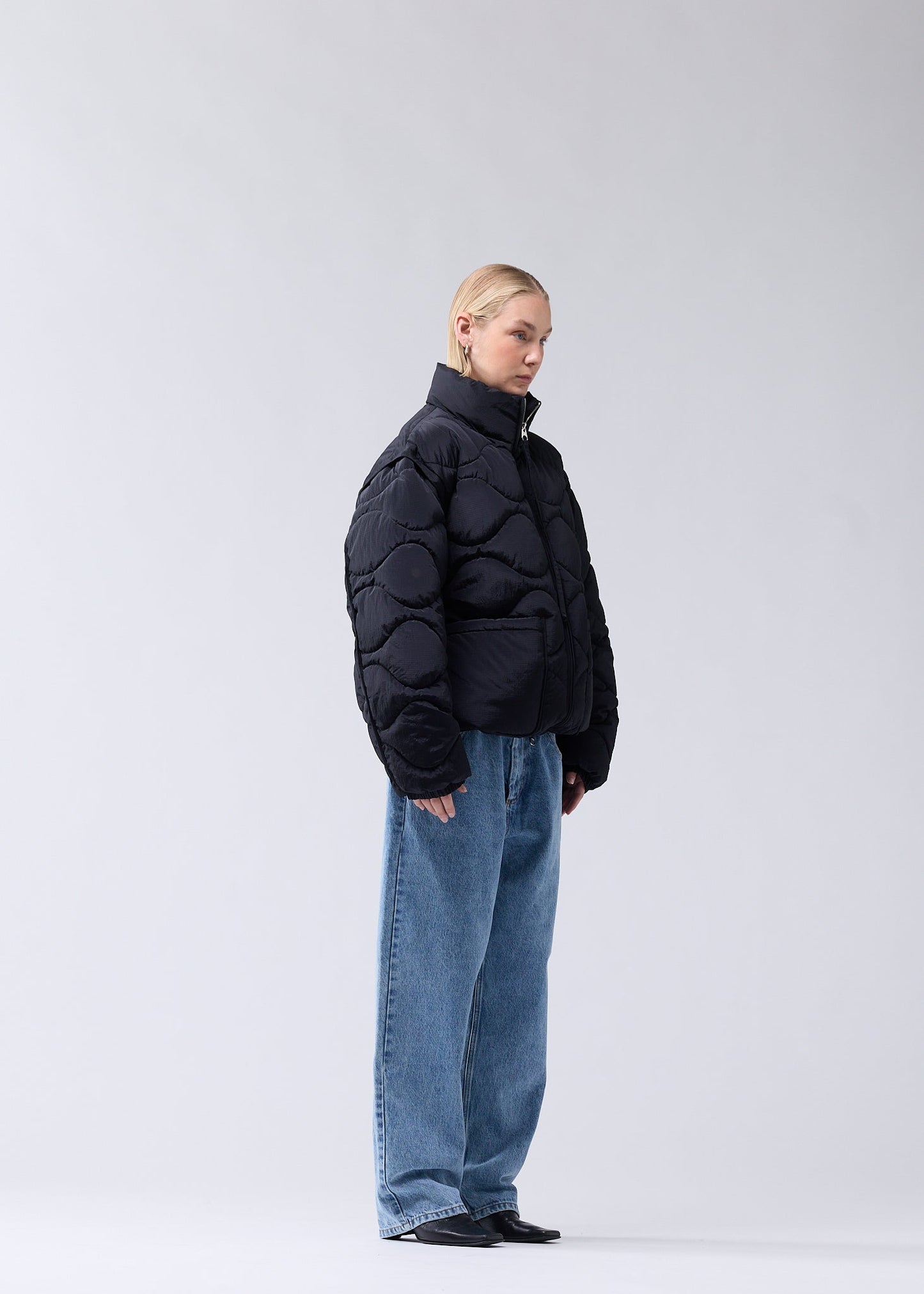 DETACHABLE JACKET BLACK