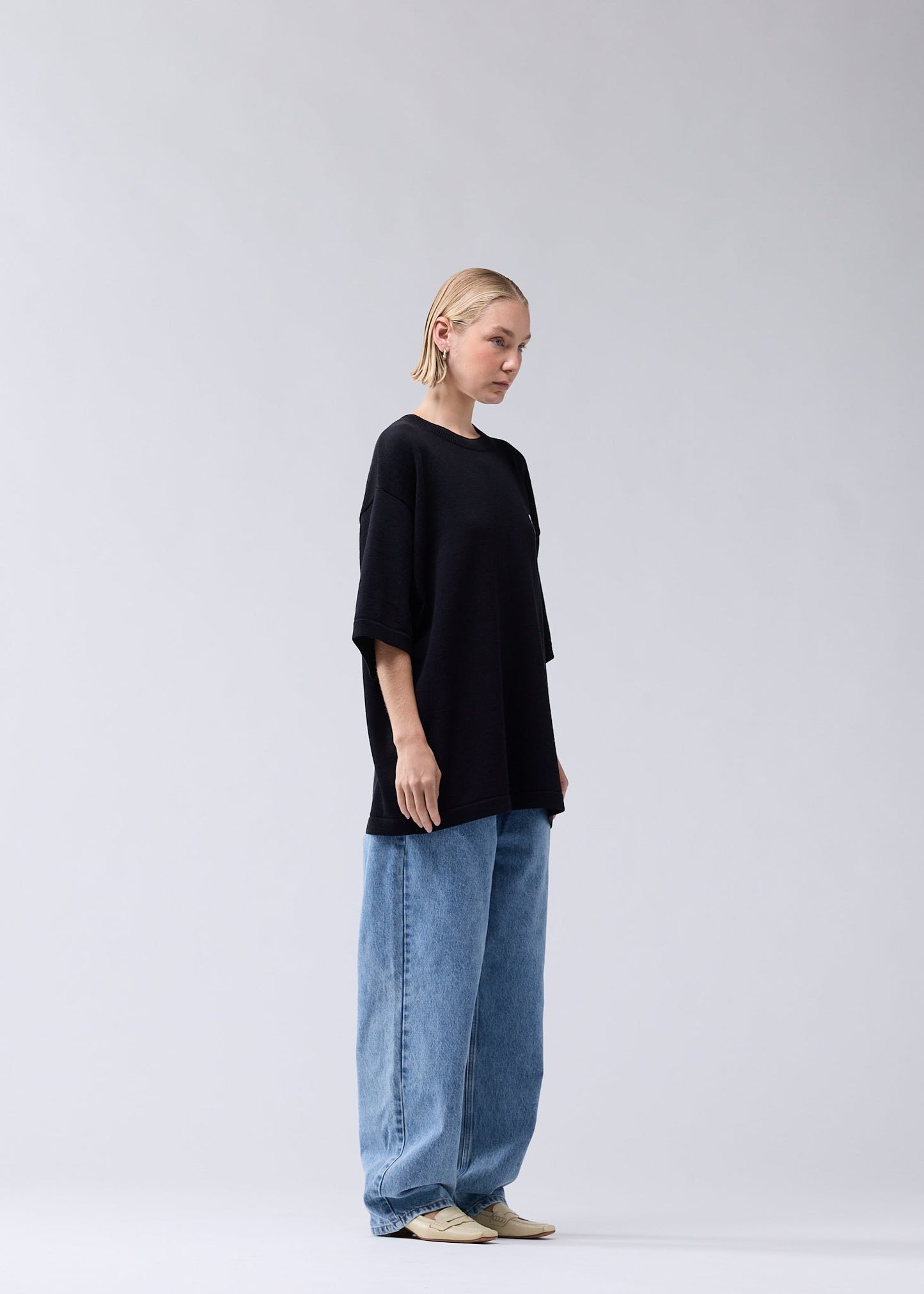 KNITTED LOGO TEE BLACK/WHITE