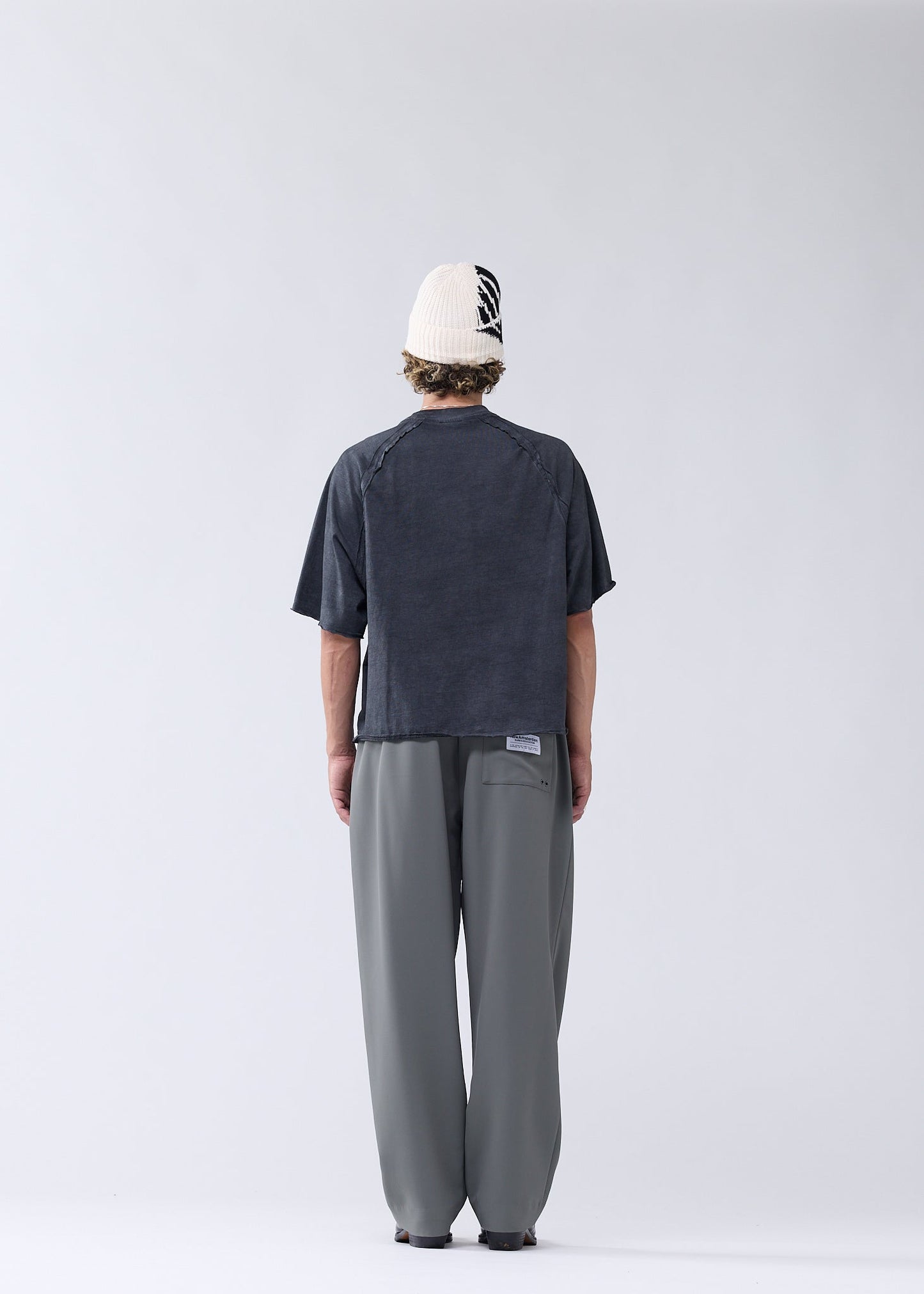 RAW EDGE TEE BLACK