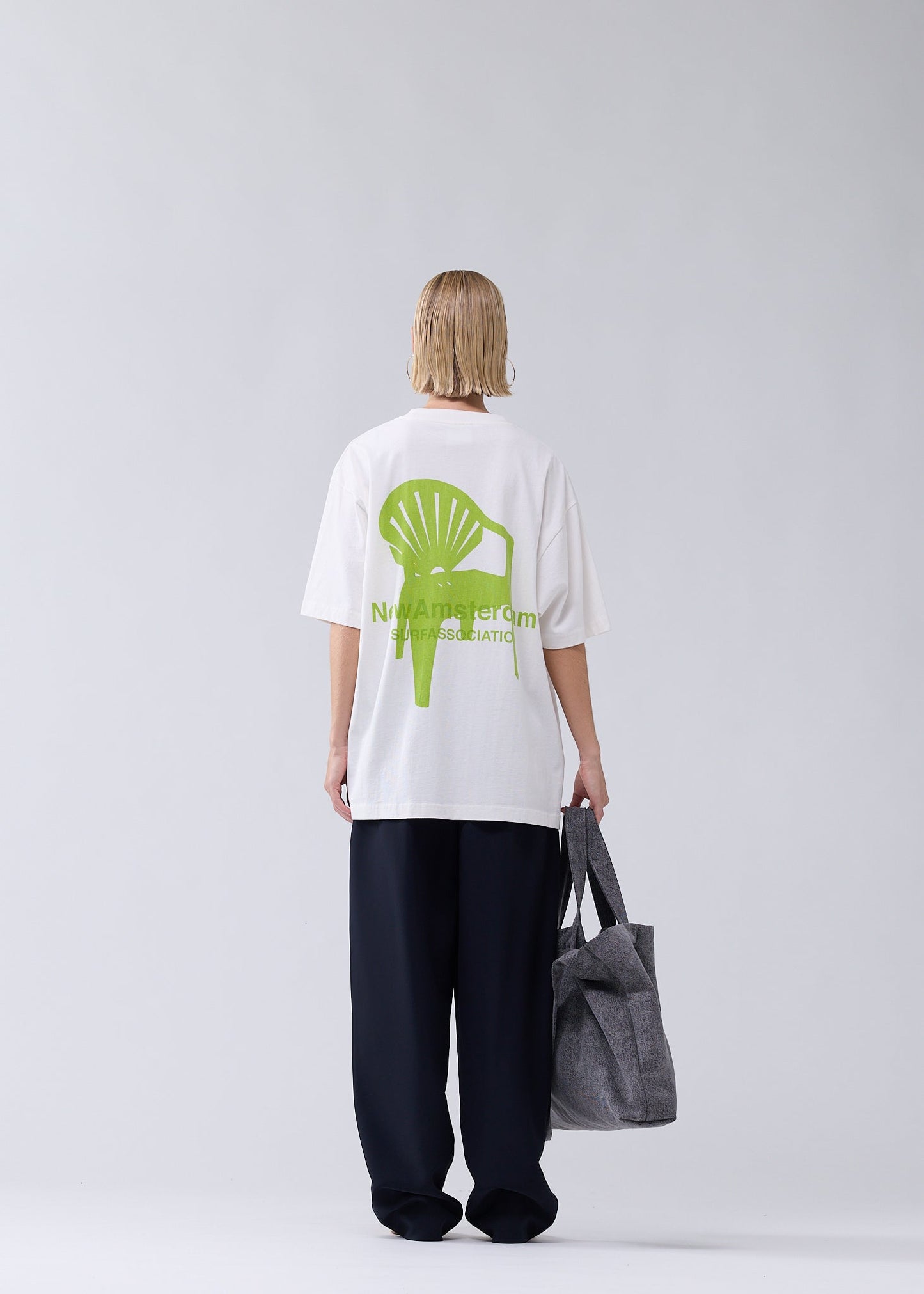 CHAIR TEE WHITE