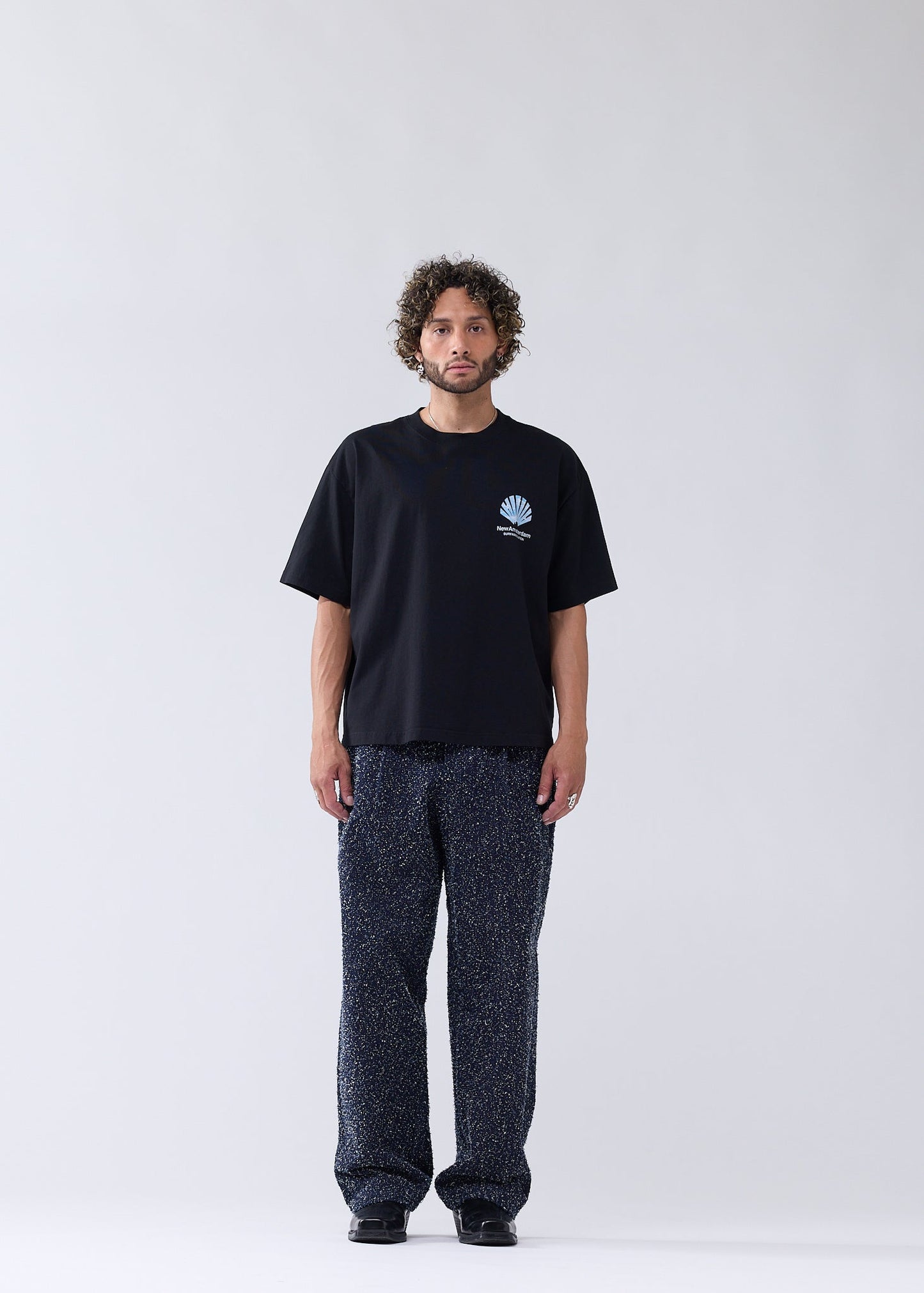 LINE UP TEE BLACK