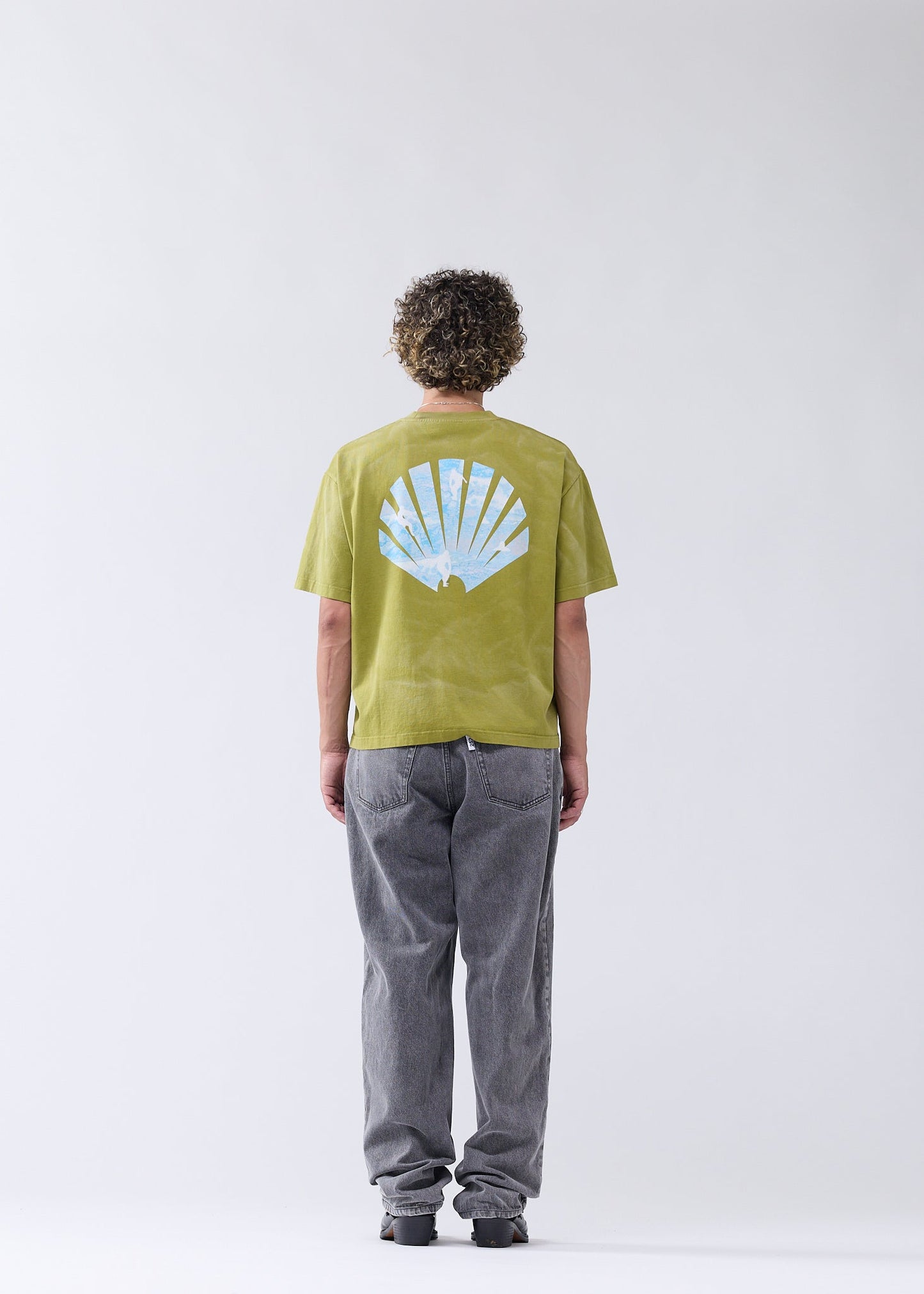 LINE UP TEE MOSS