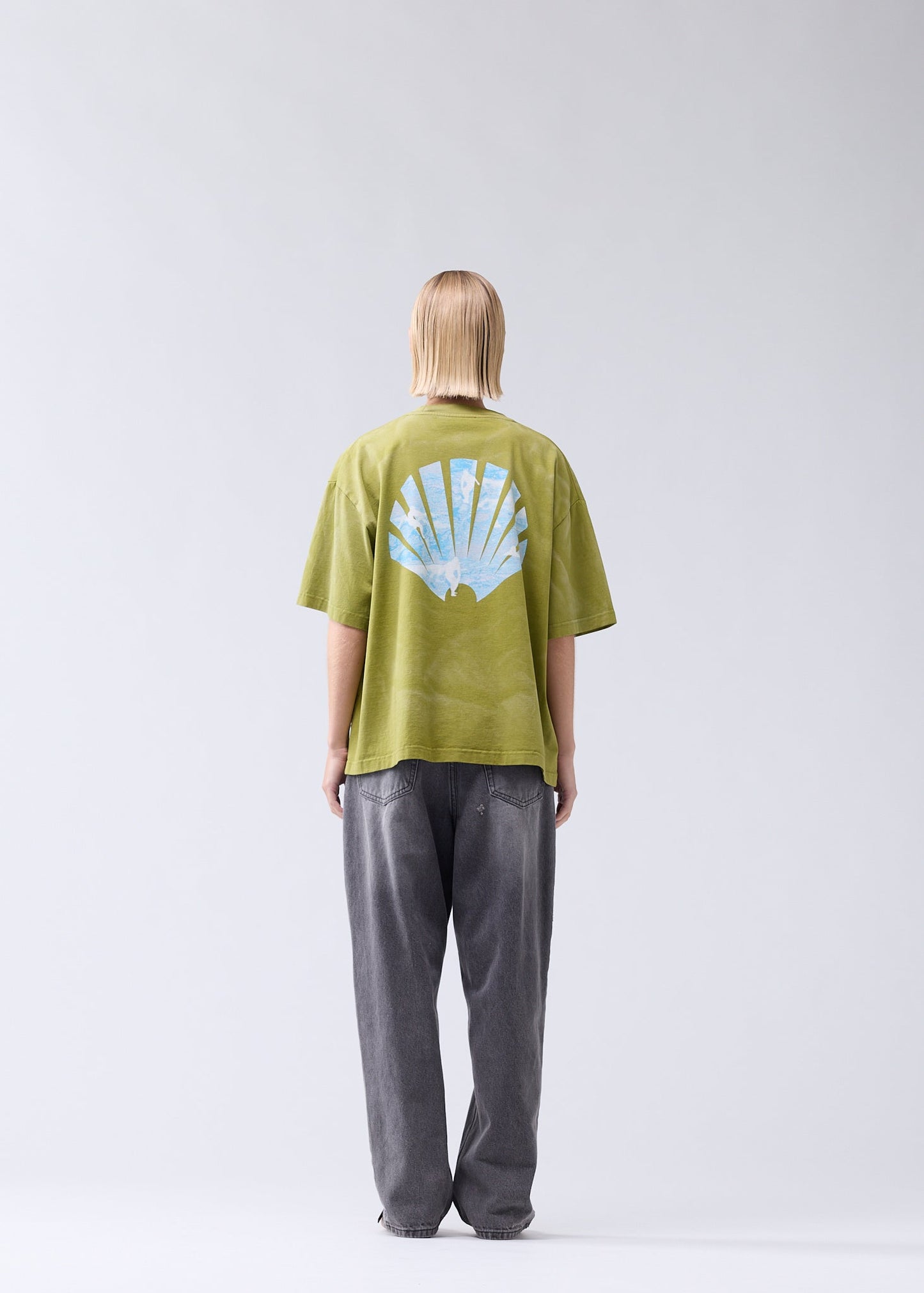 LINE UP TEE MOSS