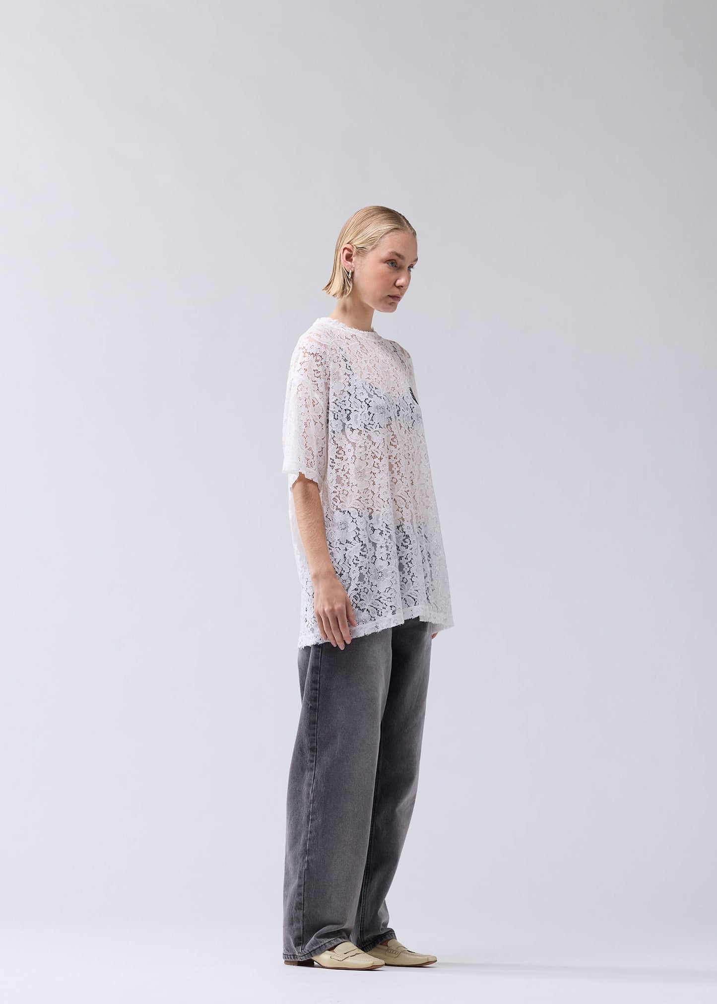 LACE LOGO TEE WHITE/BLACK
