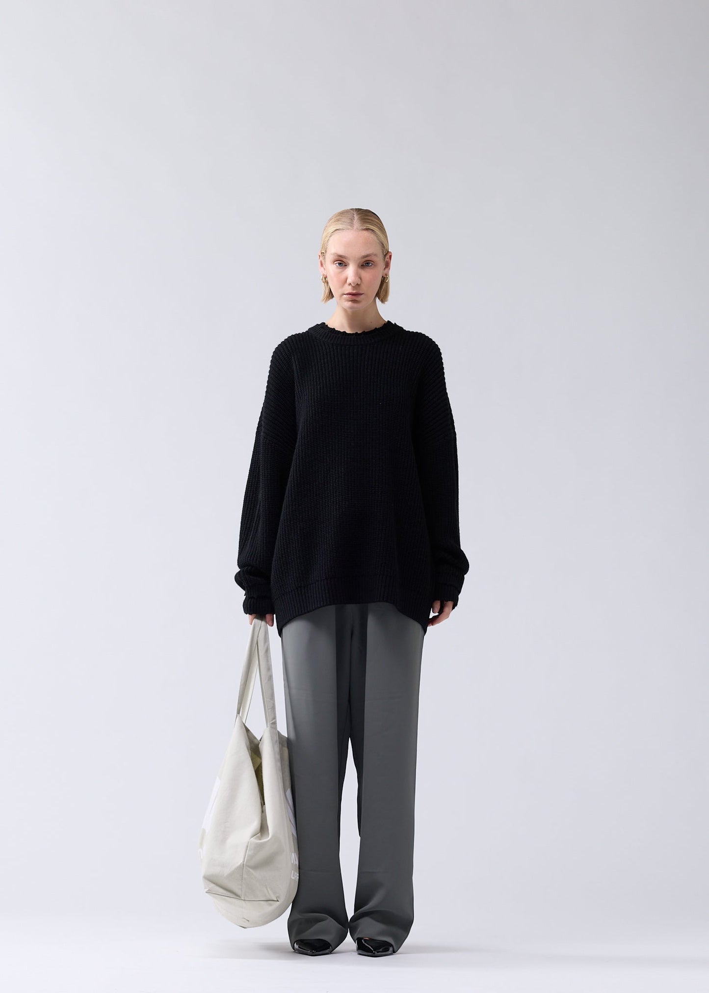 LOGO KNIT RAW EDGE BLACK/WHITE