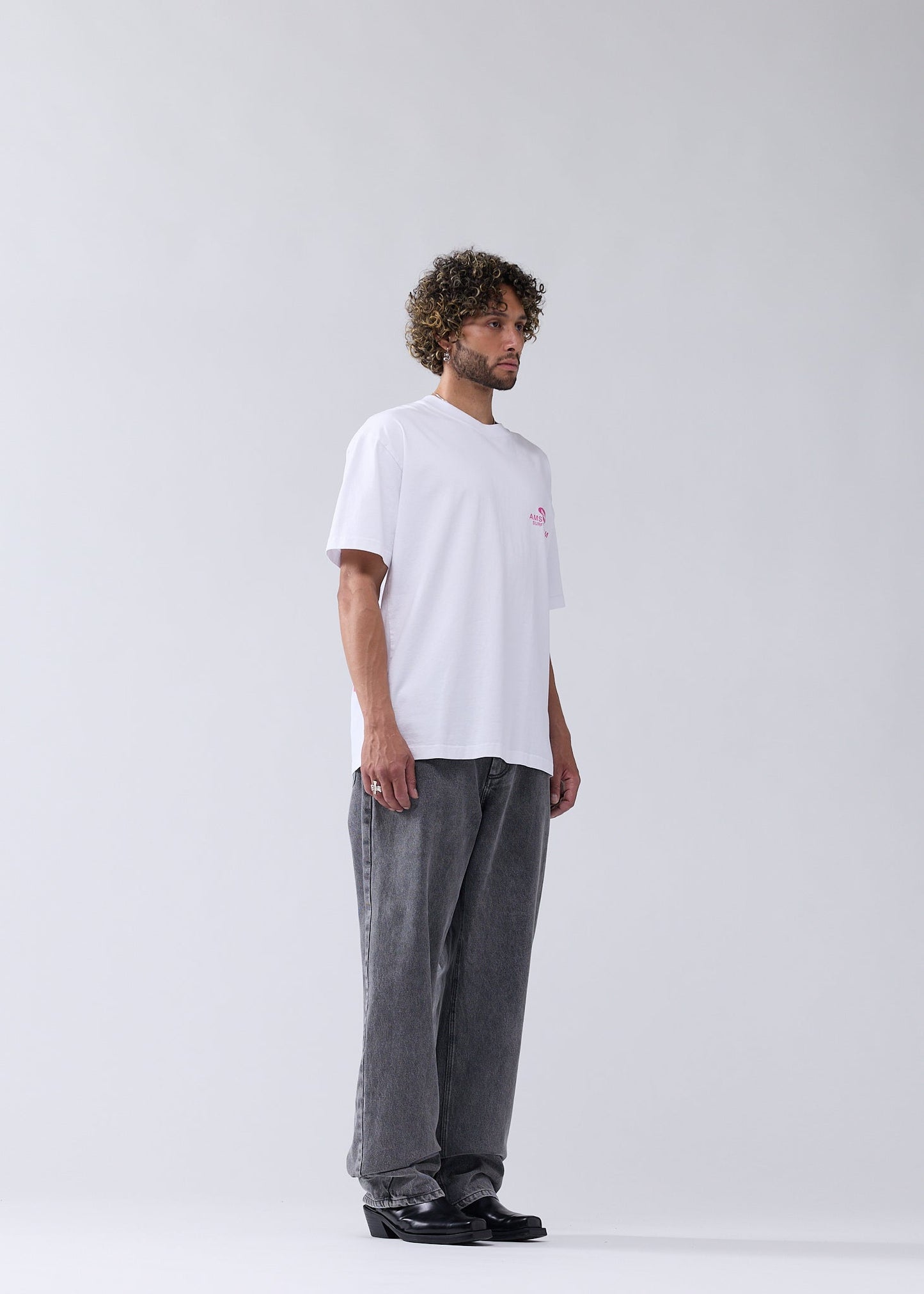 PEARL READINGS TEE WASHED WHITE
