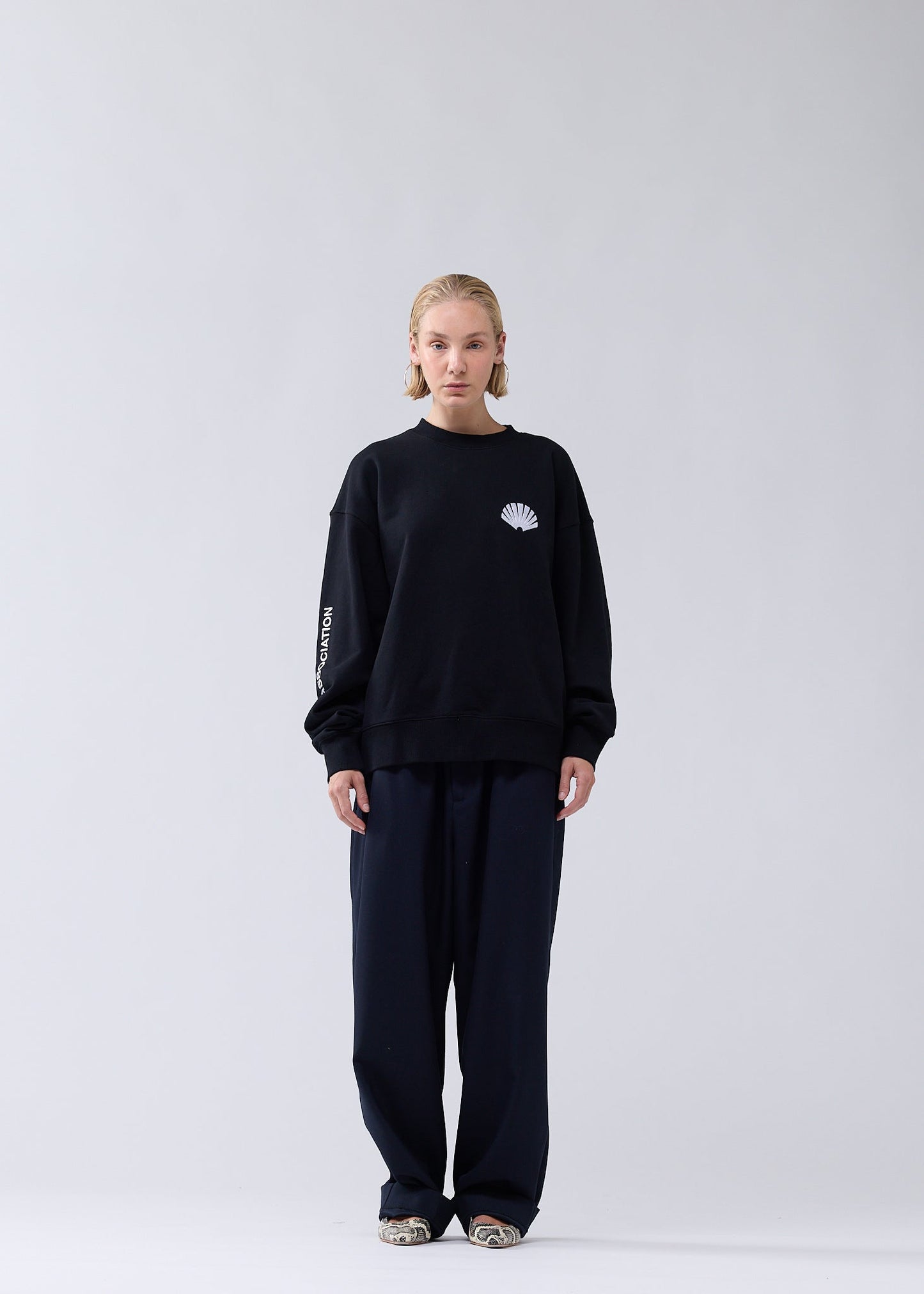 LOGO CREWNECK BLACK/WHITE