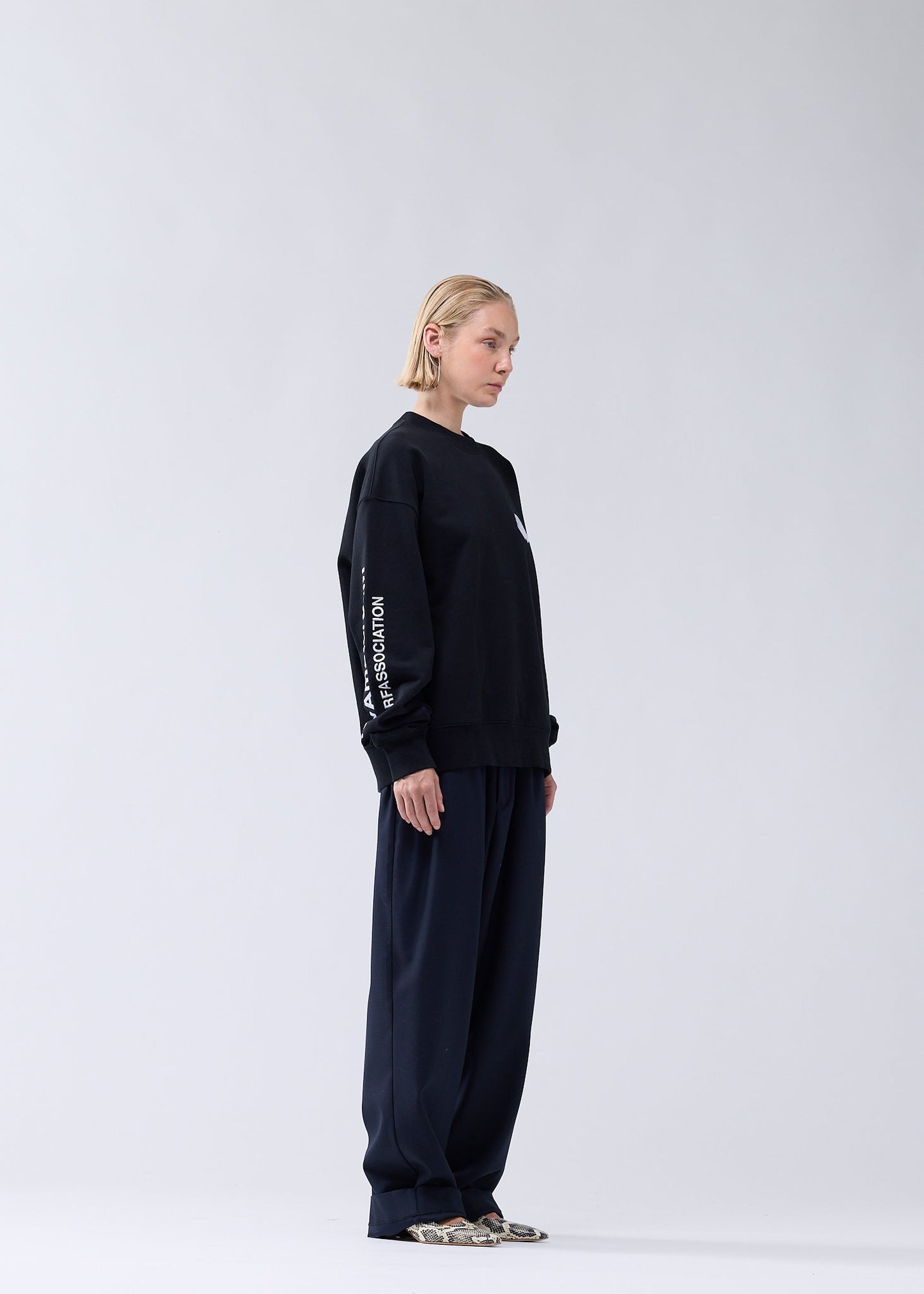 LOGO CREWNECK | Black
