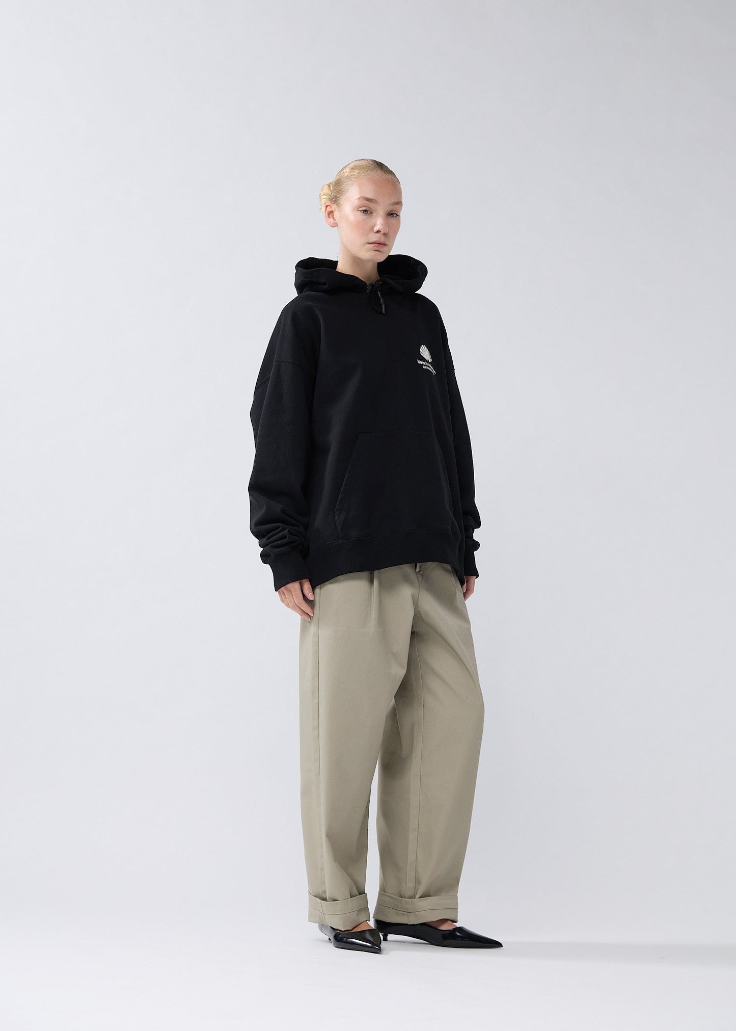 LOGO HOODIE BLACK/WHITE