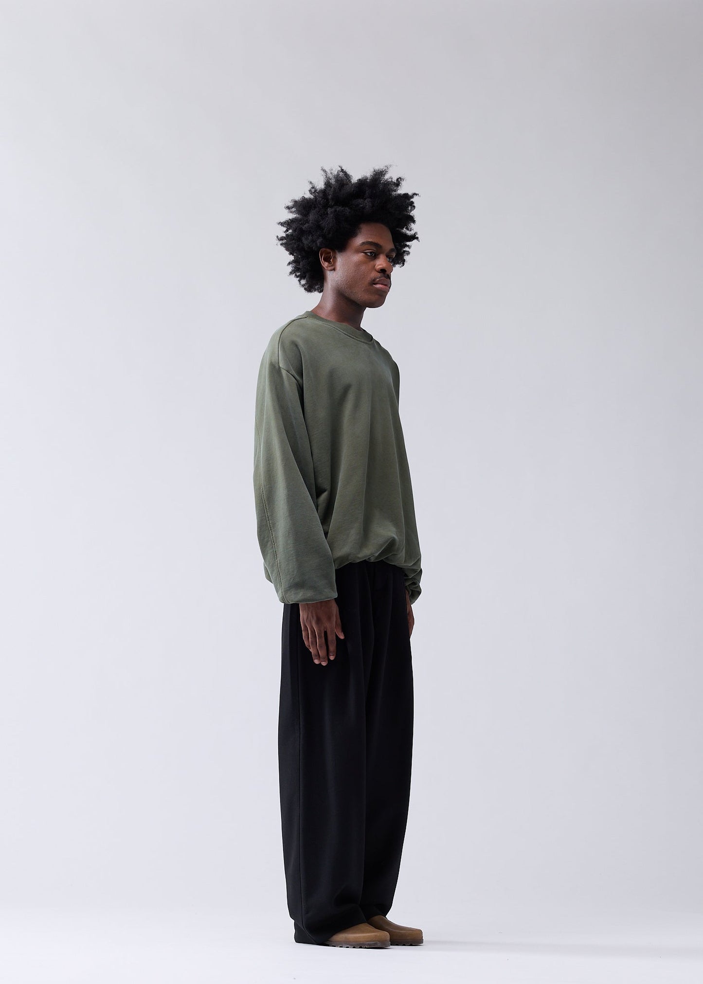 INFLATABLE CREWNECK OLIVE