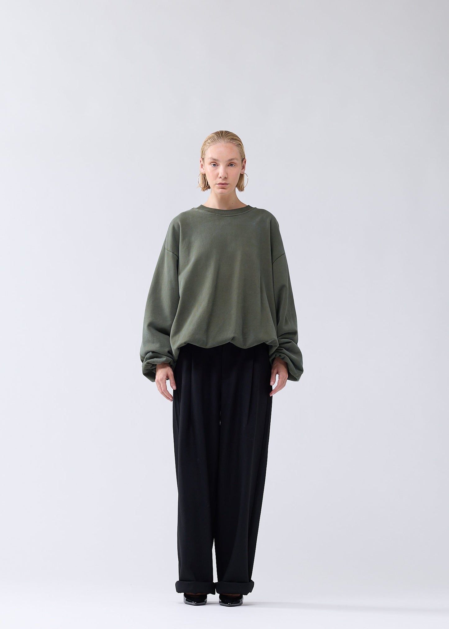 INFLATABLE CREWNECK OLIVE