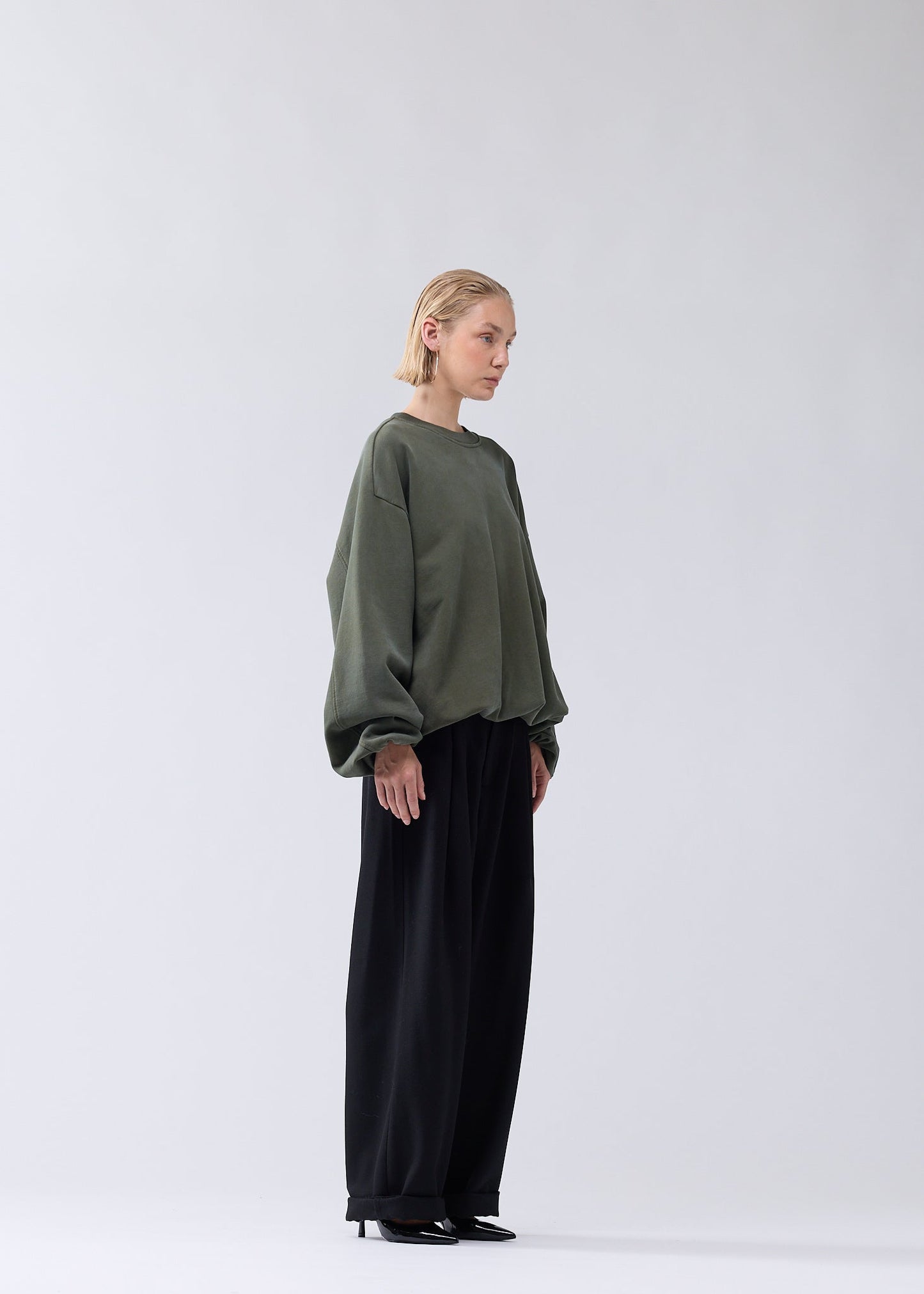 INFLATABLE CREWNECK OLIVE