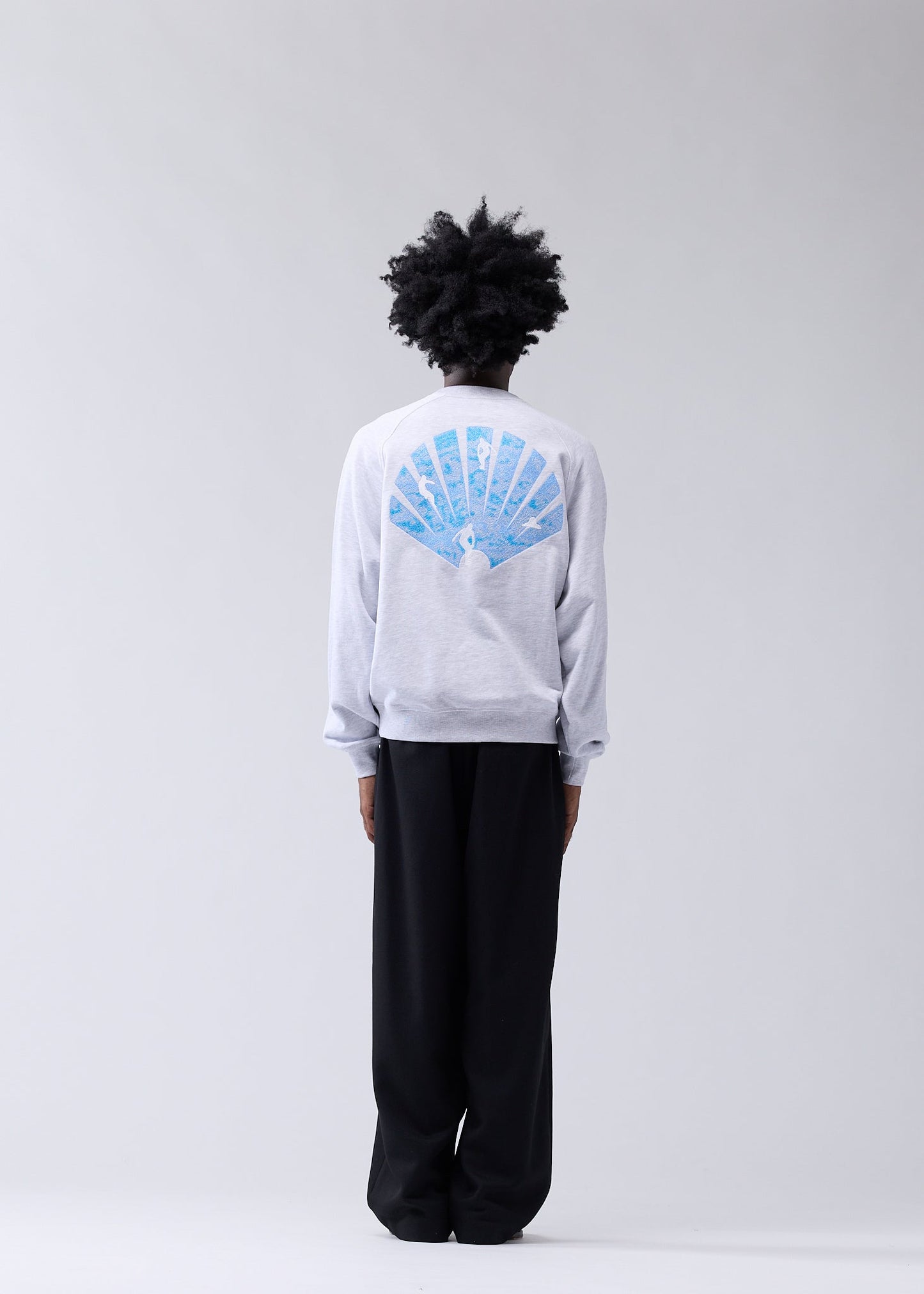 SEA GLOW CREWNECK ASH