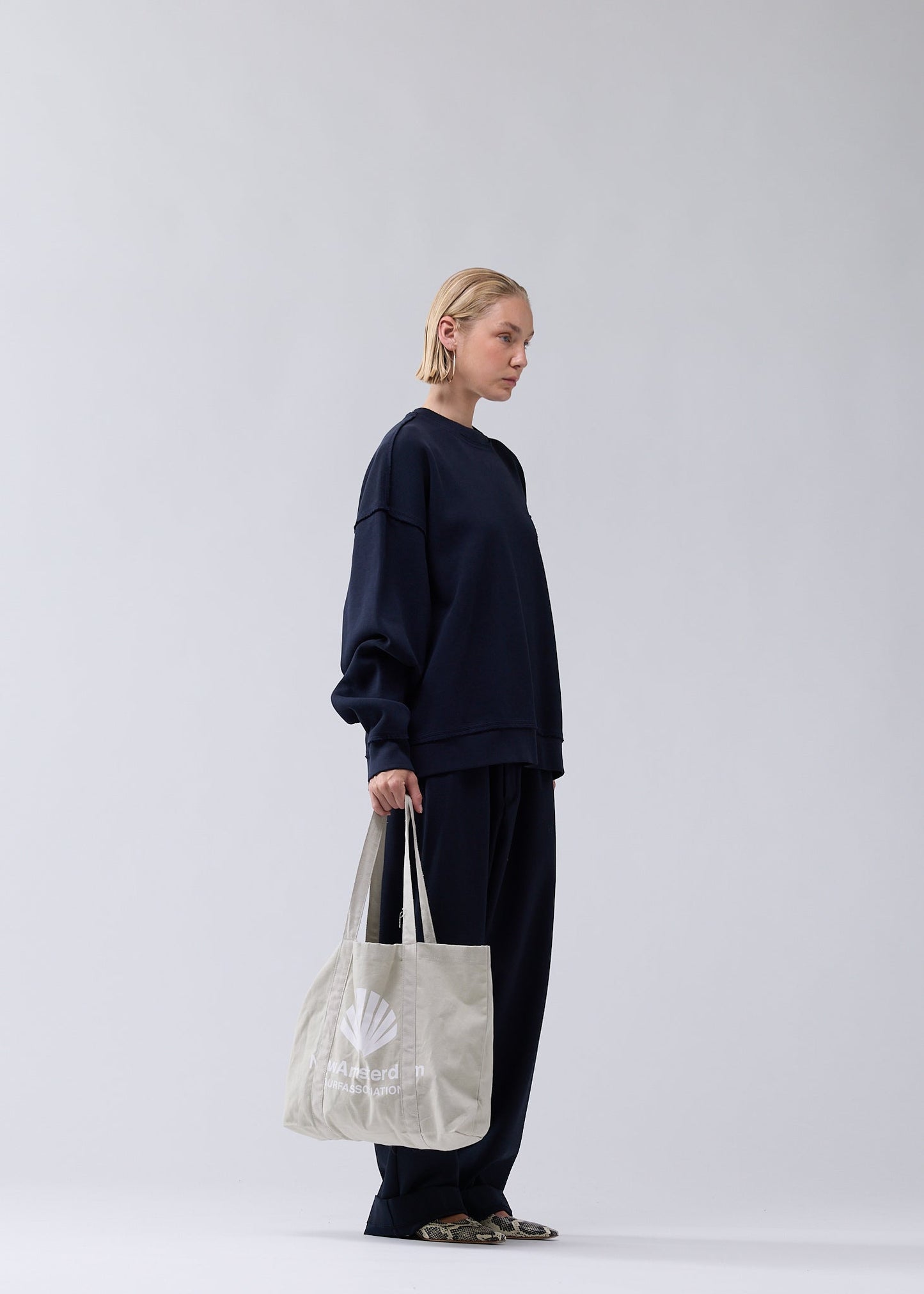 LACE CREWNECK NIGHT/BLACK