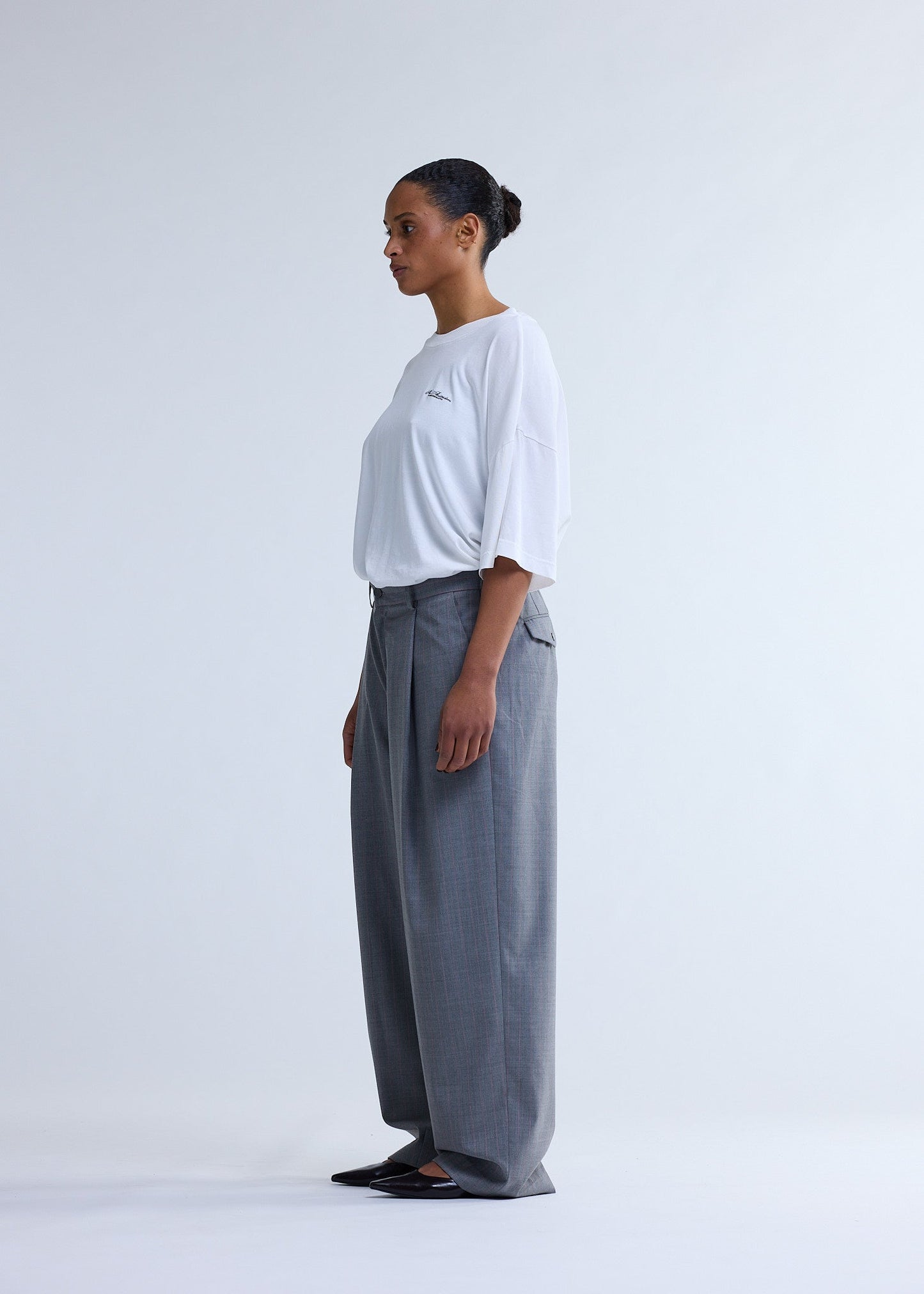 WOOL AFTER TROUSERS GREY W/PINK PINSTRIPES | Pink pinstripe