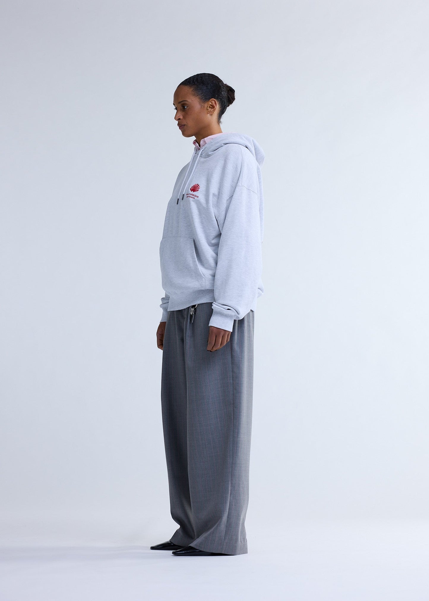 LOGO HOODIE ASH/POPPY RED | Ash