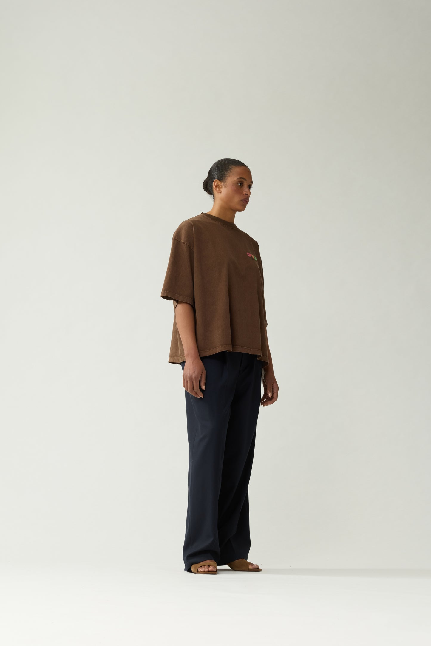 TRAFFIC TEE | Brown