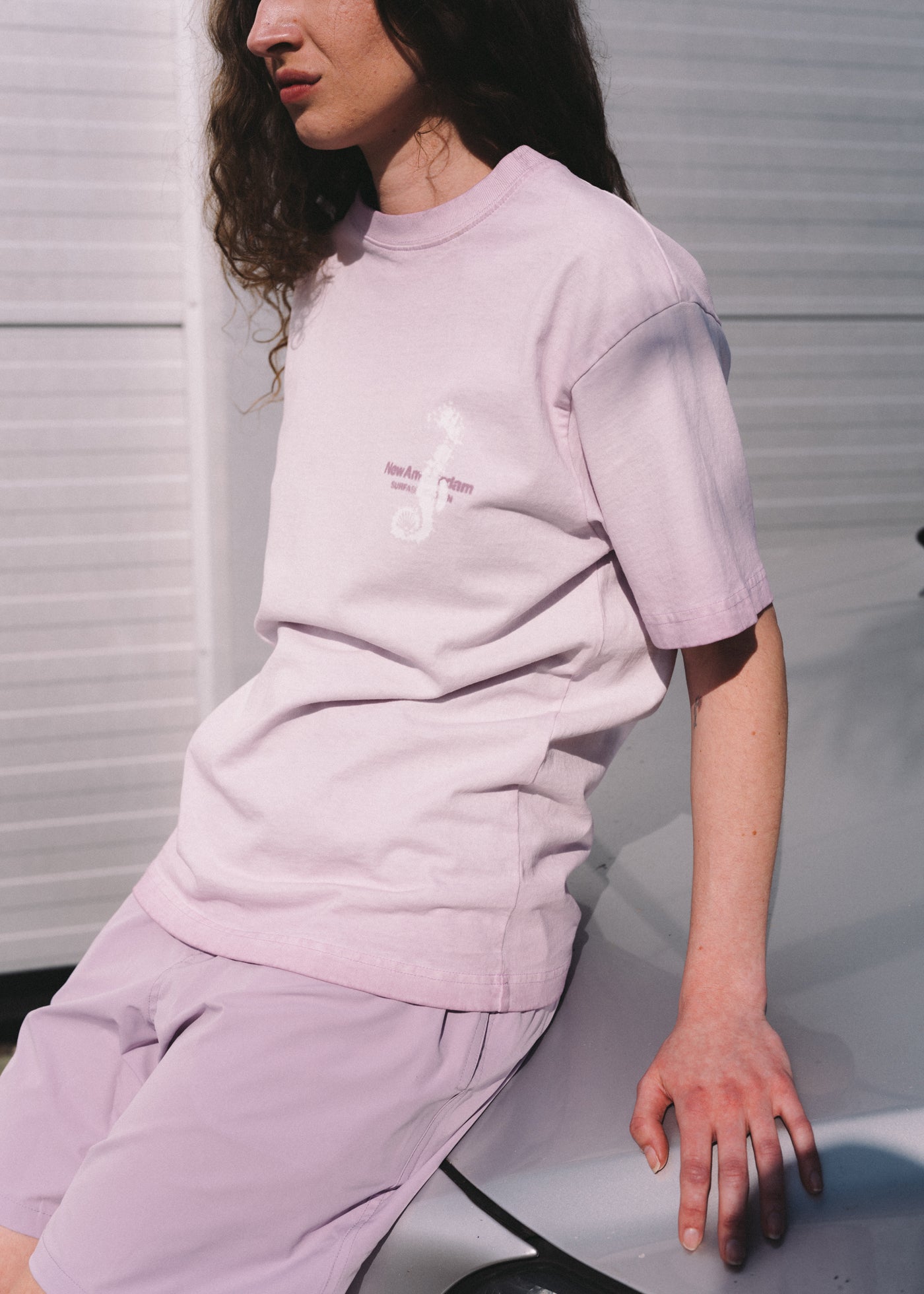 SEAHORSE TEE LIGHT PURPLE