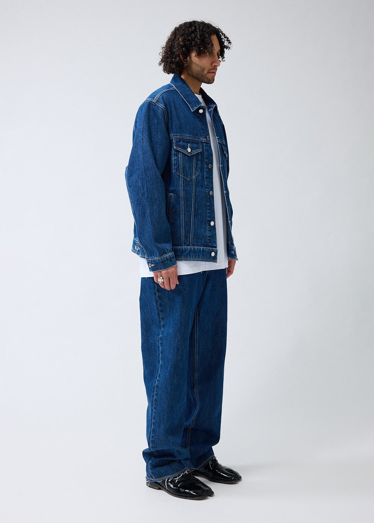 RAW EDGE DENIM JACKET