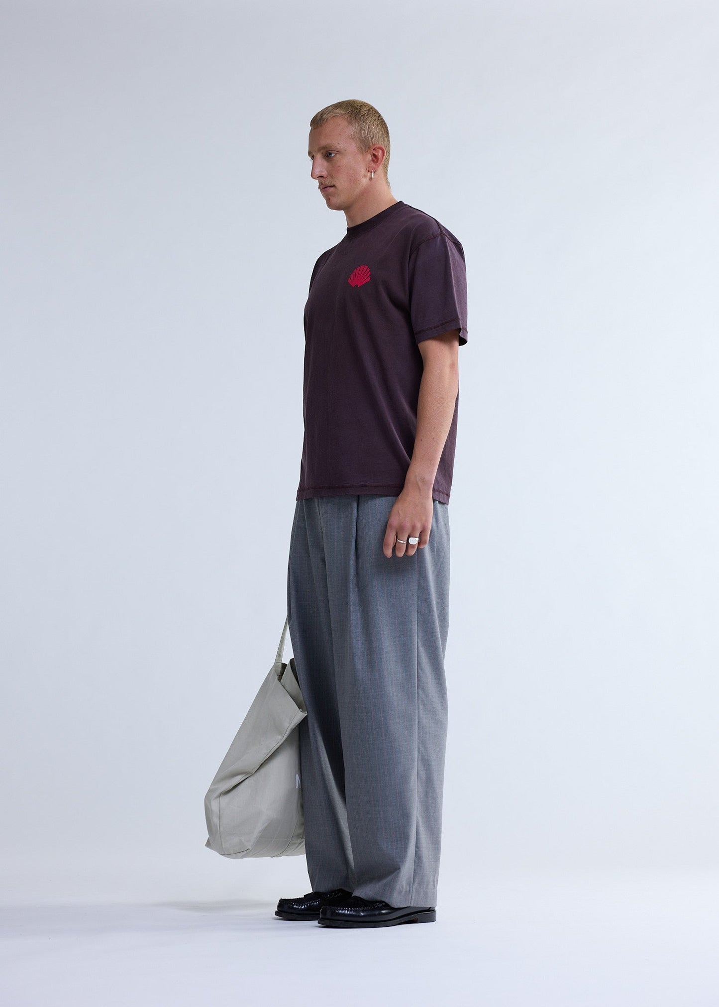 LOGO TEE WALNUT/DEEP RED | Walnut