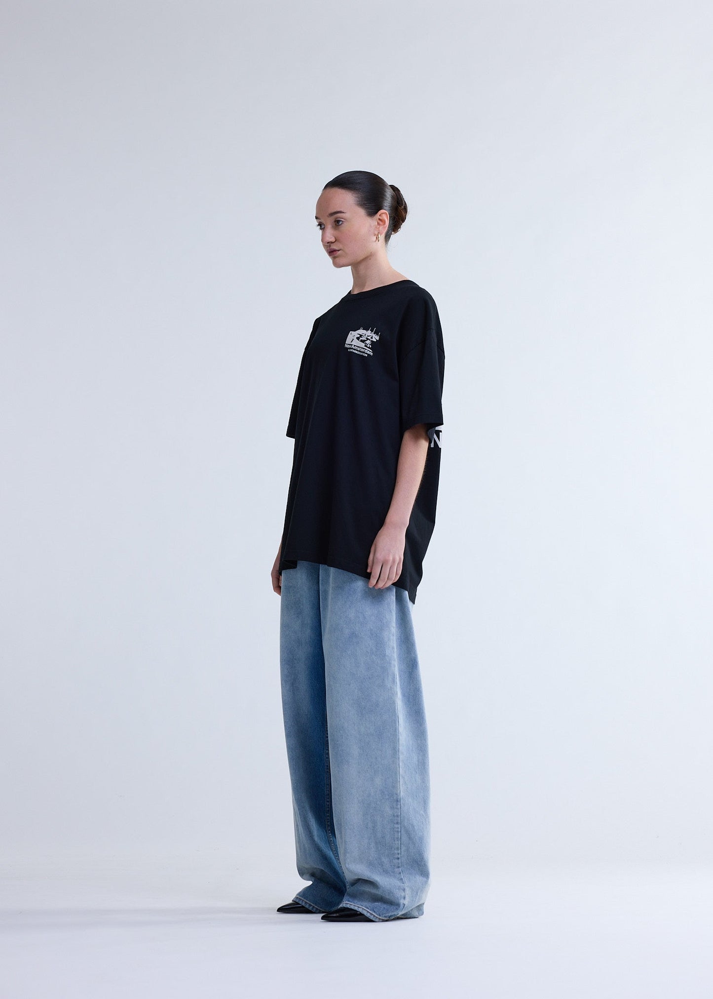 BEACH SIGN TEE BLACK | Black