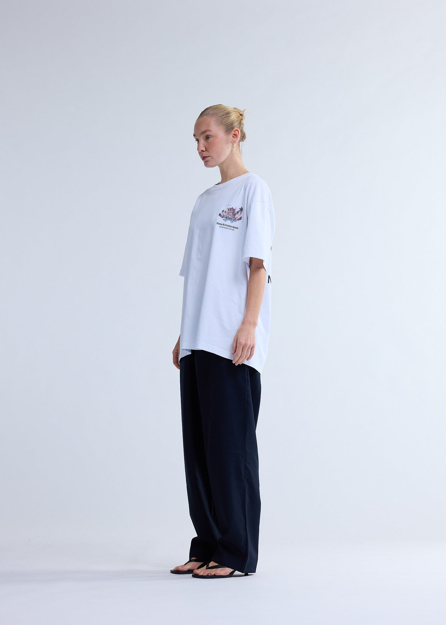 TROPICAL TEE WHITE | White