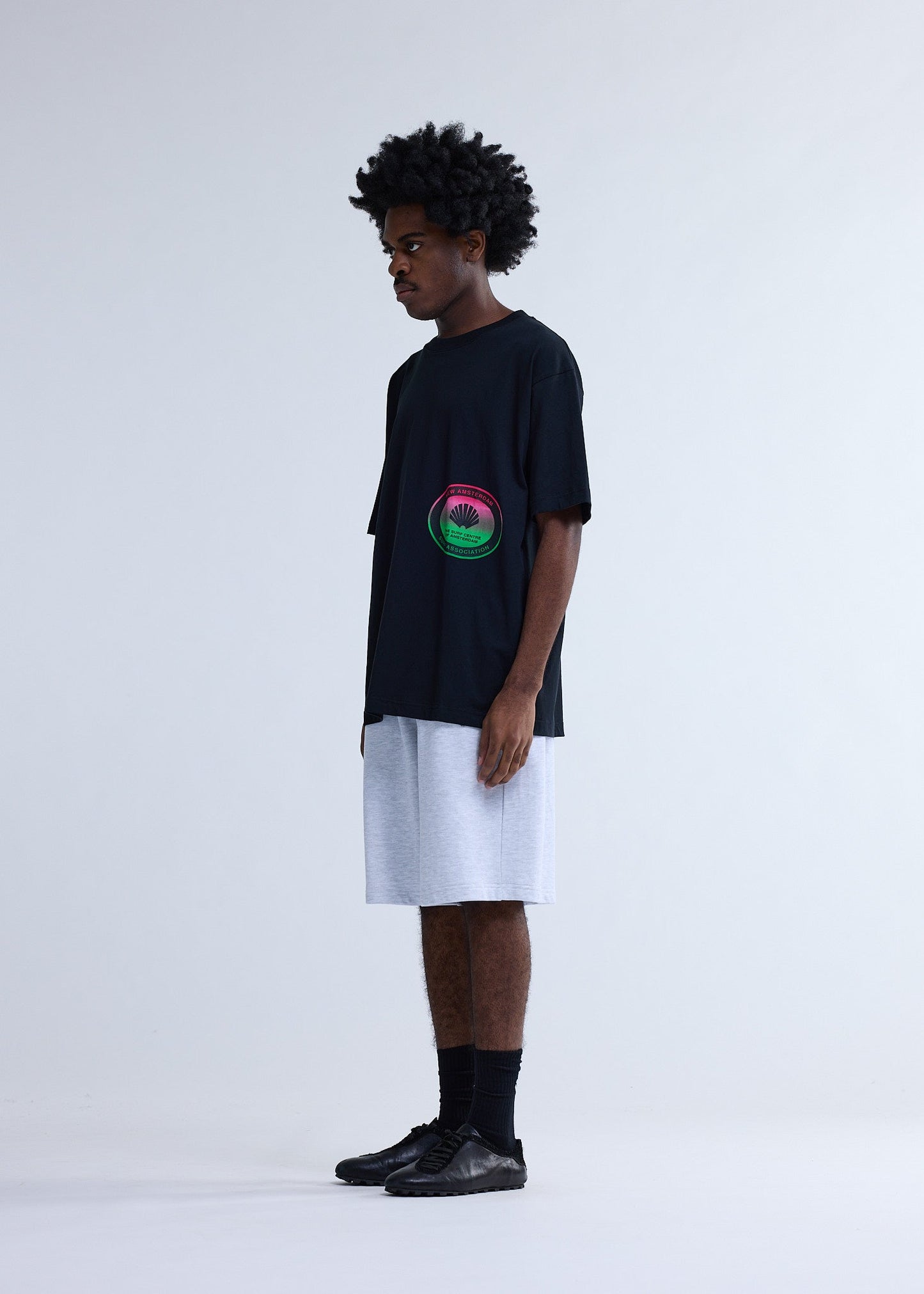SURF CENTRE TEE BLACK | Black