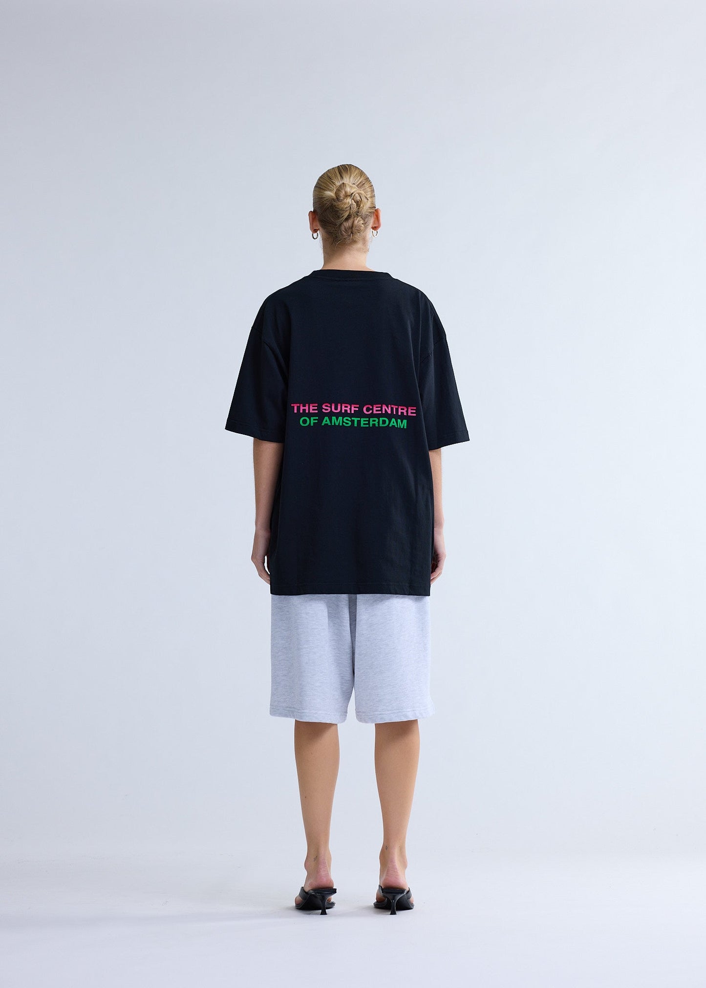 SURF CENTRE TEE BLACK | Black