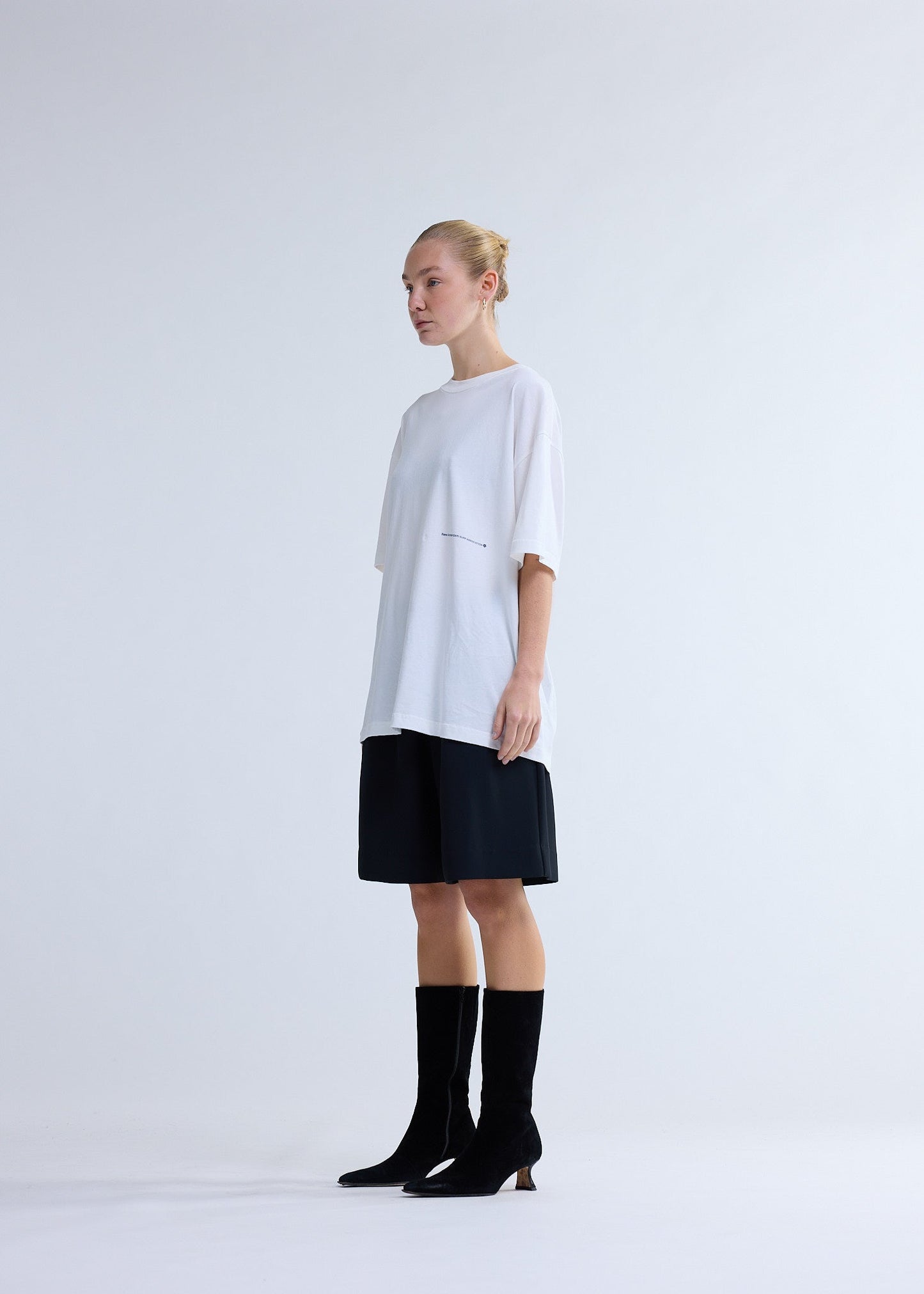 HIBISCUS TEE WASHED WHITE | Washed White