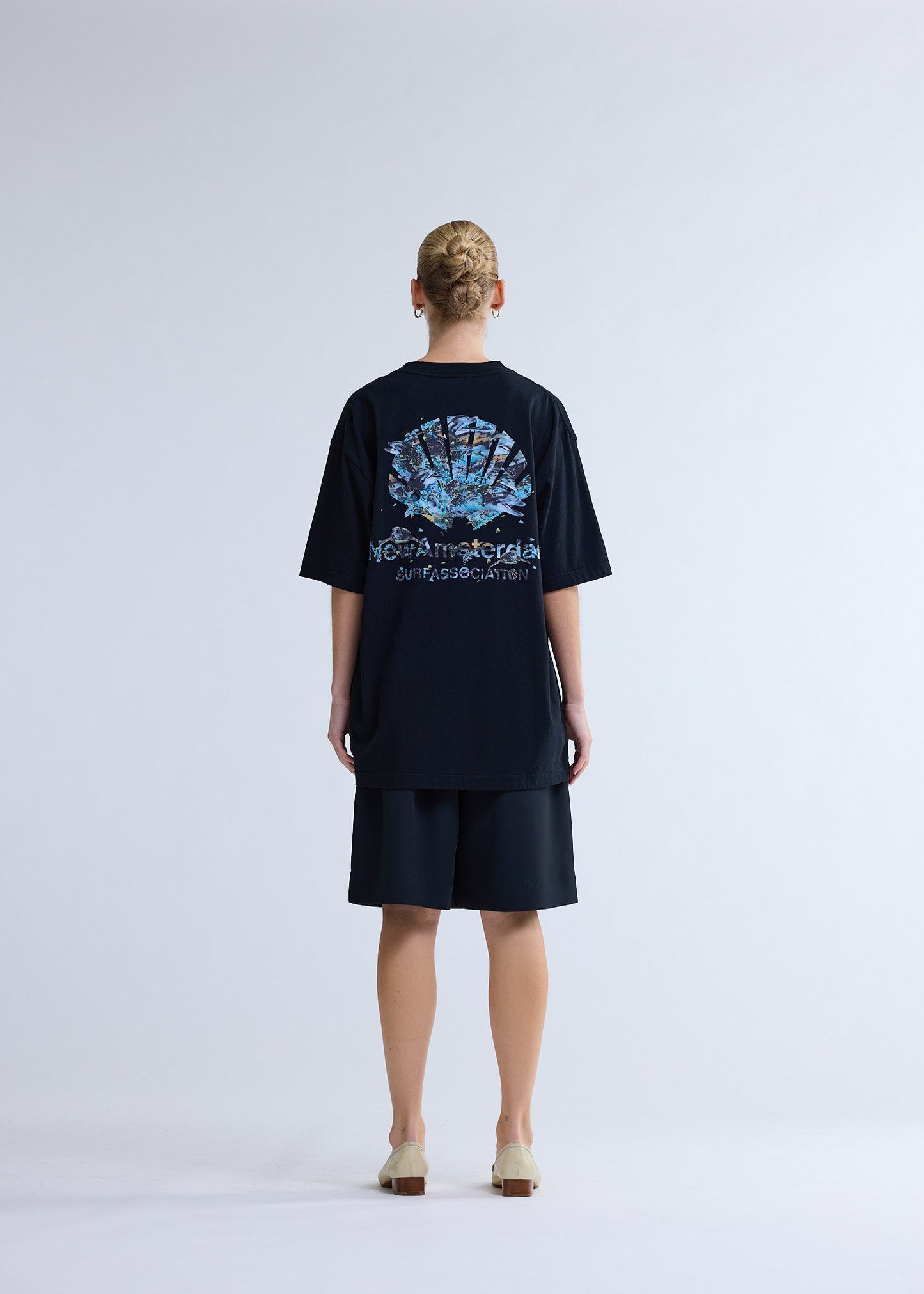 DOLPHIN TEE BLACK | Black