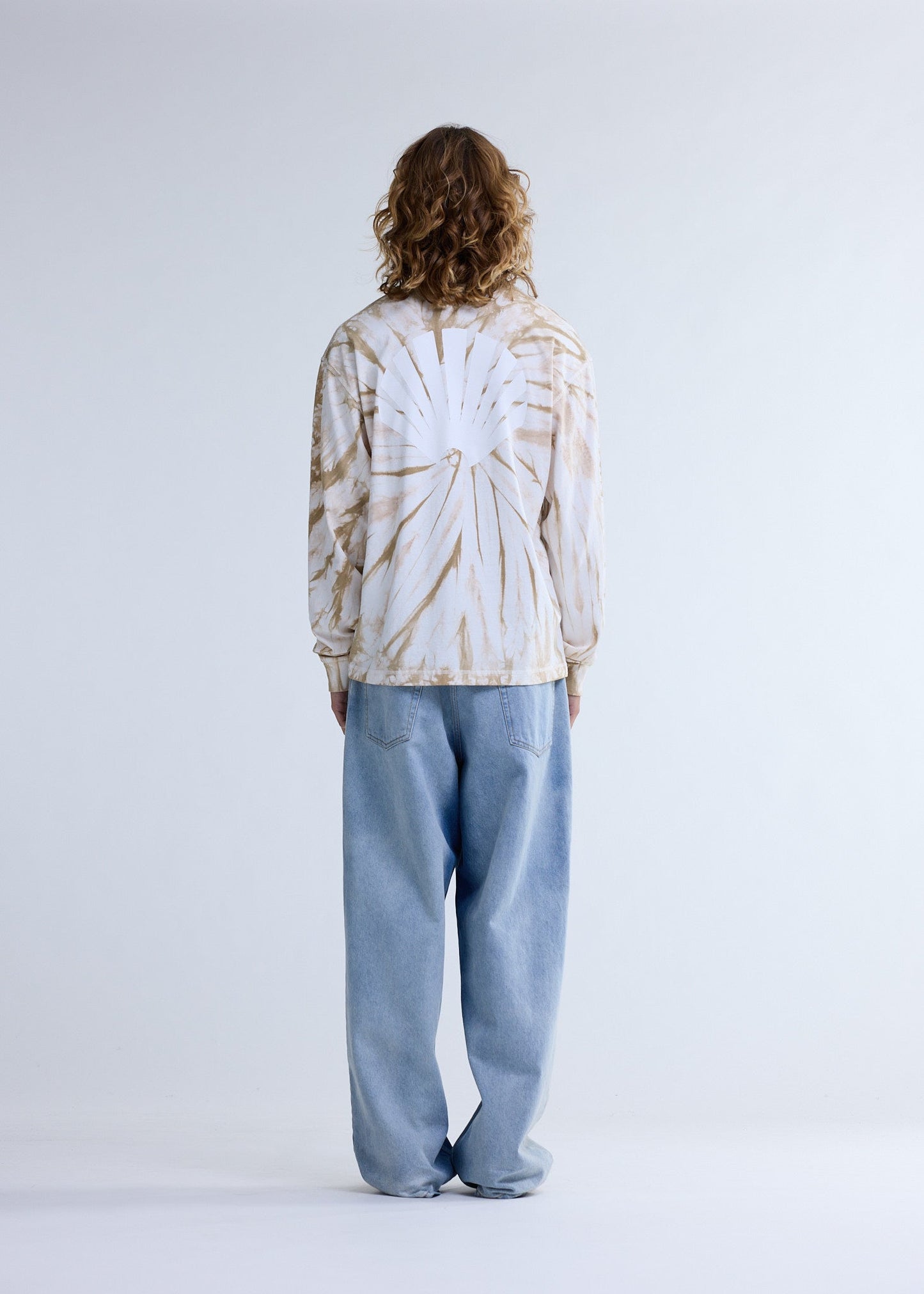 LOGO LONGSLEEVE ALMOND+FOAM WHITE TIE DYE/WHITE | Almond
