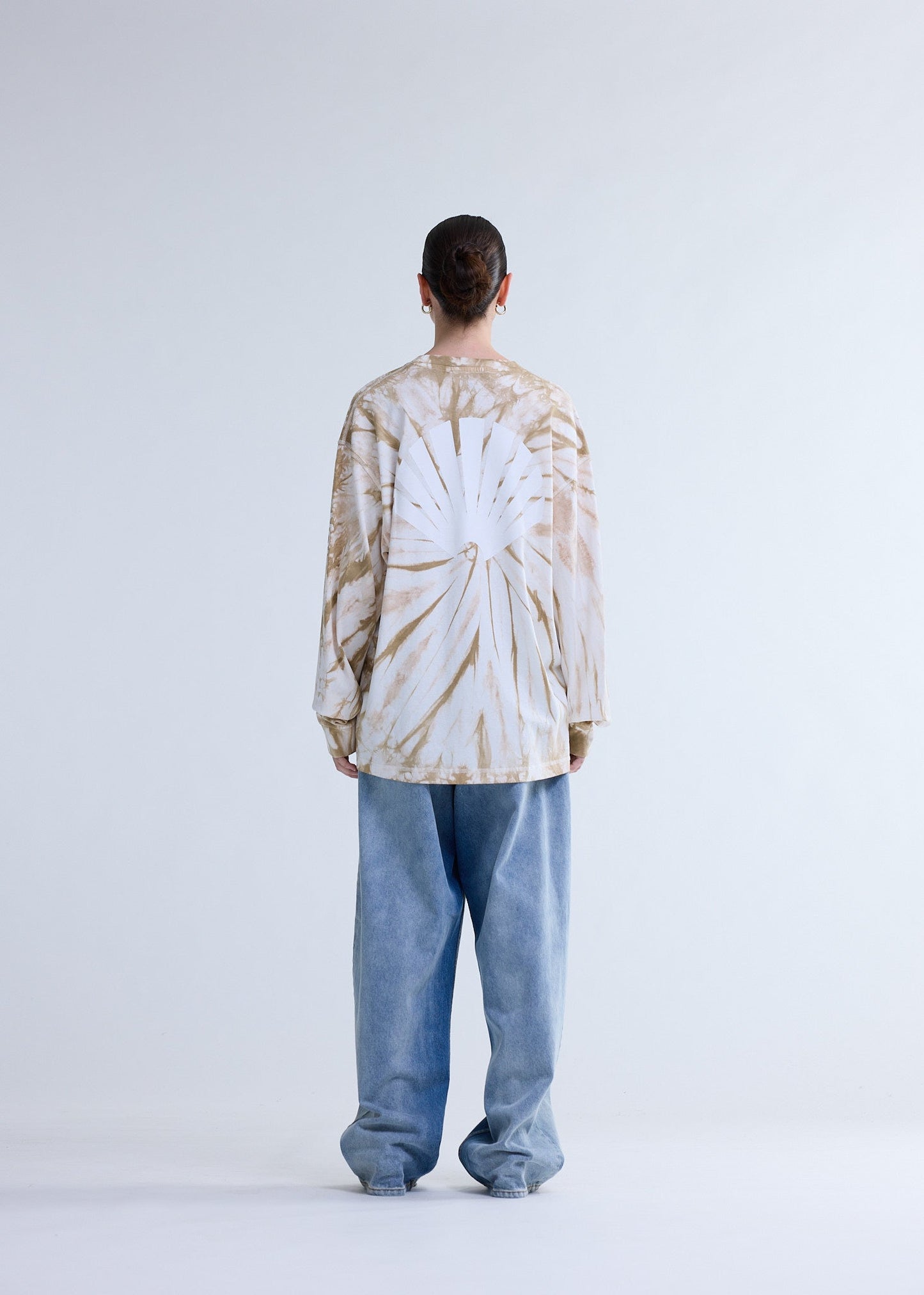 LOGO LONGSLEEVE ALMOND+FOAM WHITE TIE DYE/WHITE | Almond