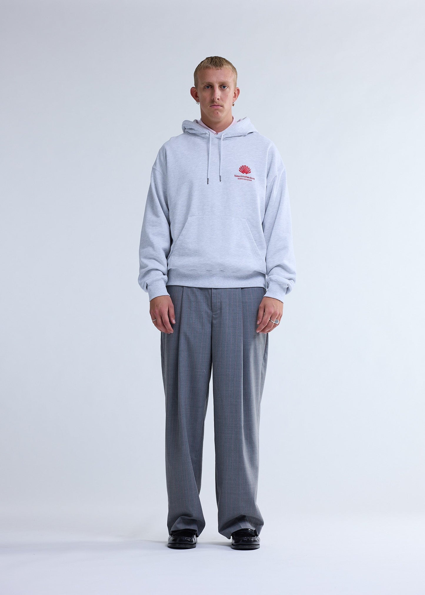 LOGO HOODIE ASH/POPPY RED | Ash