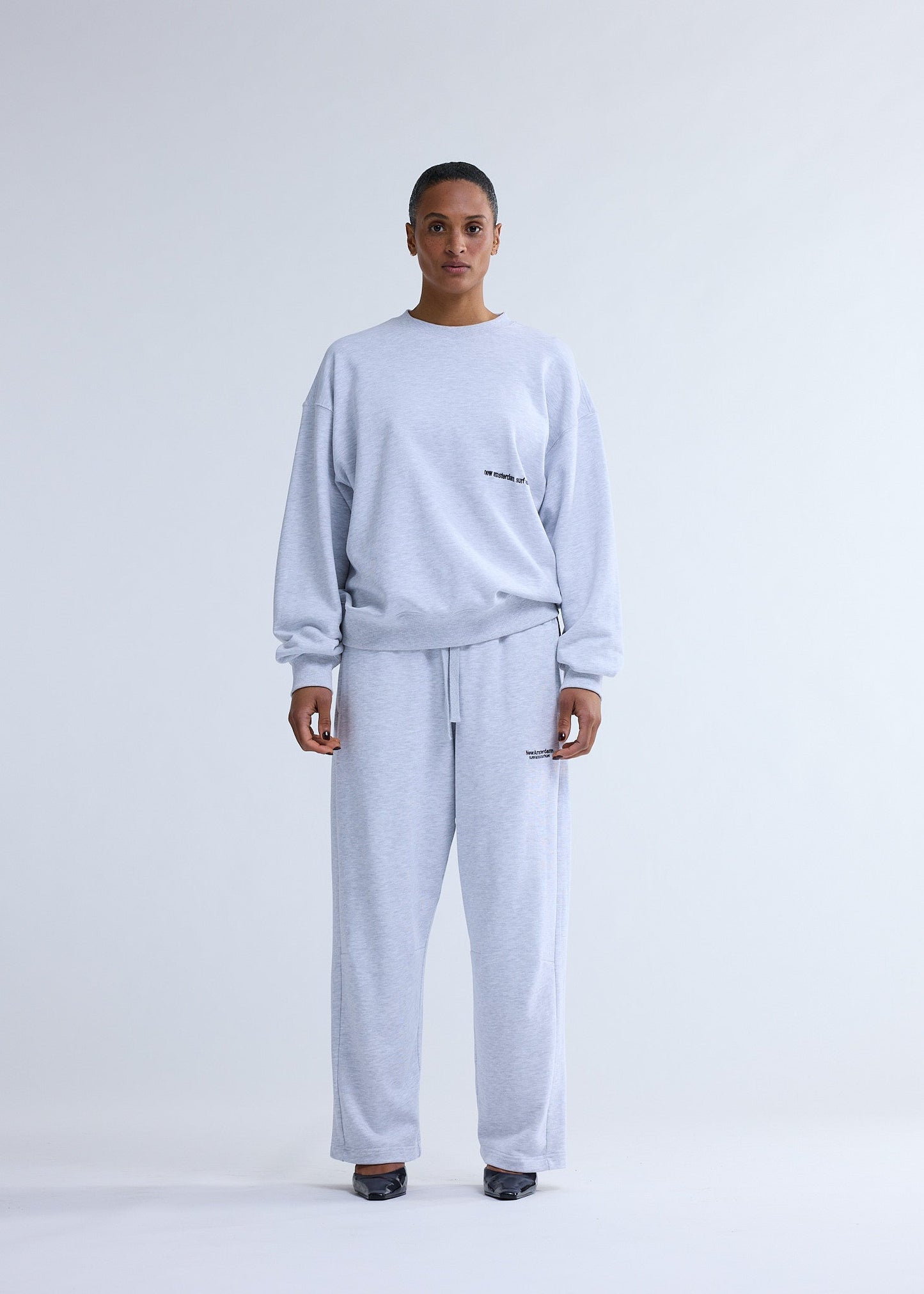 BEACH SIGN CREWNECK ASH | Ash