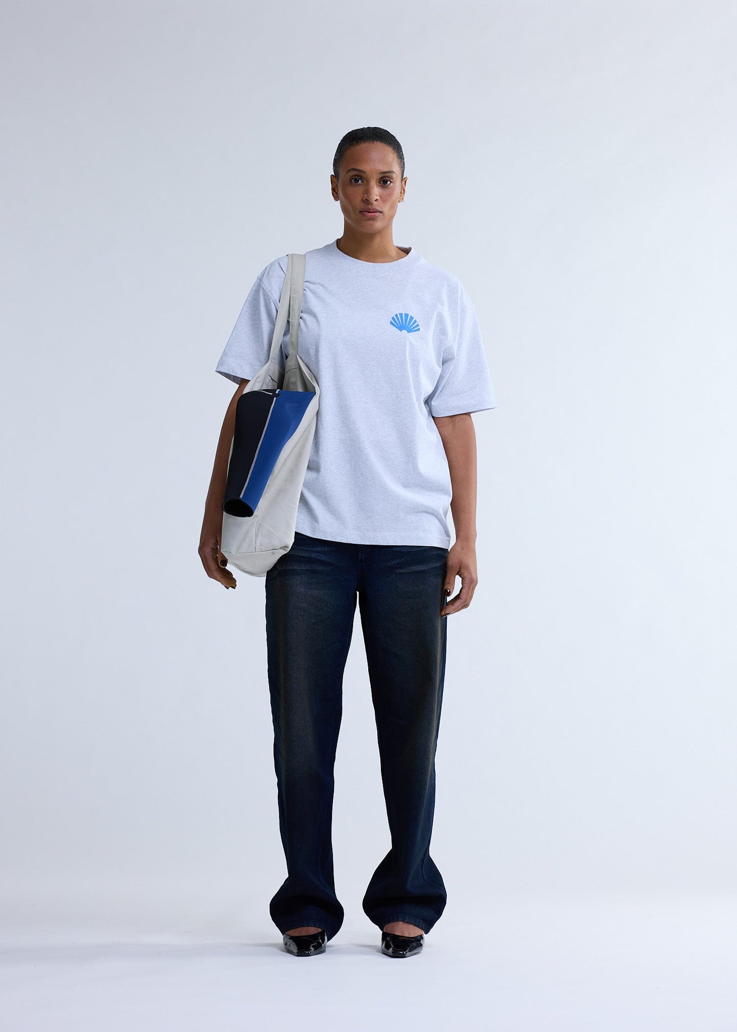 LOGO TEE ASH/BLUE | Ash