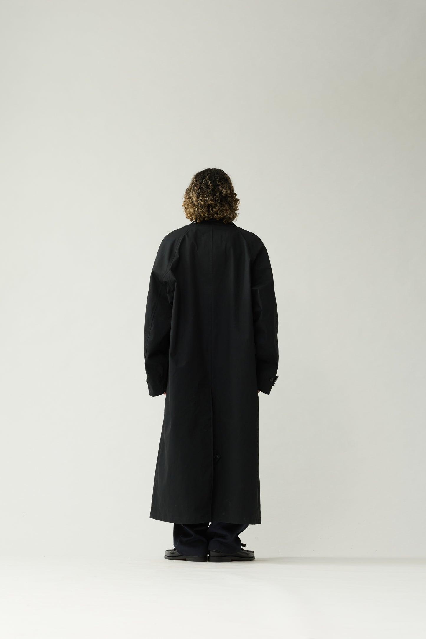 STORM TRENCH | Black