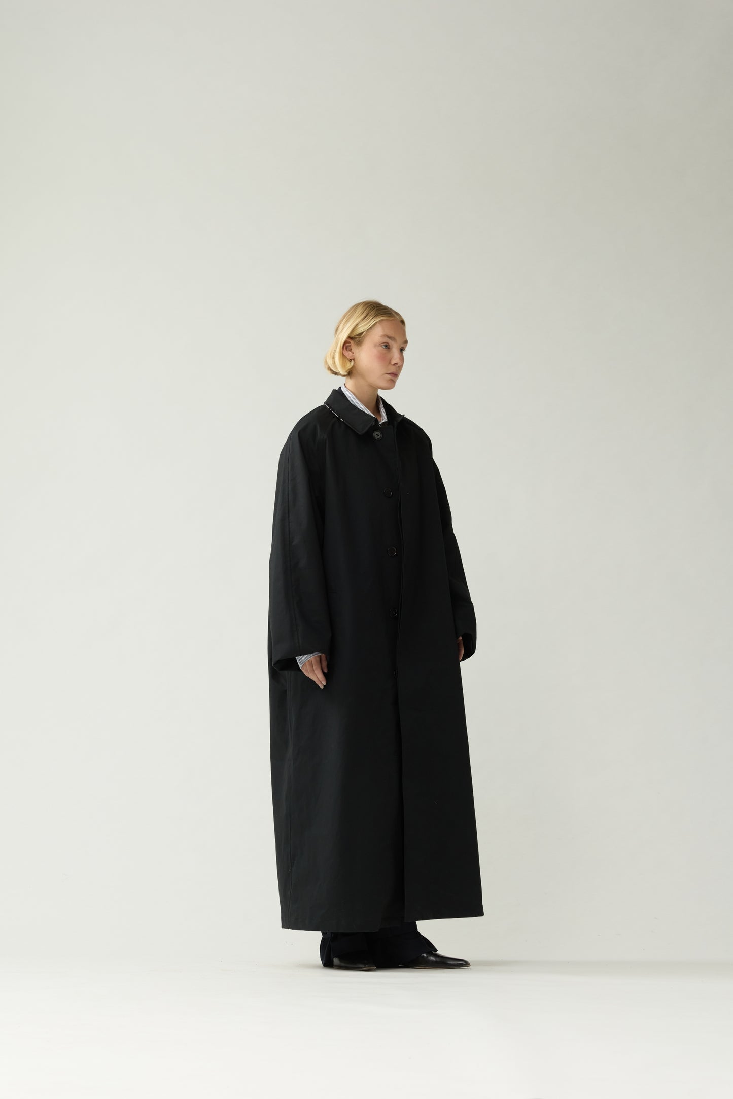 STORM TRENCH | Black