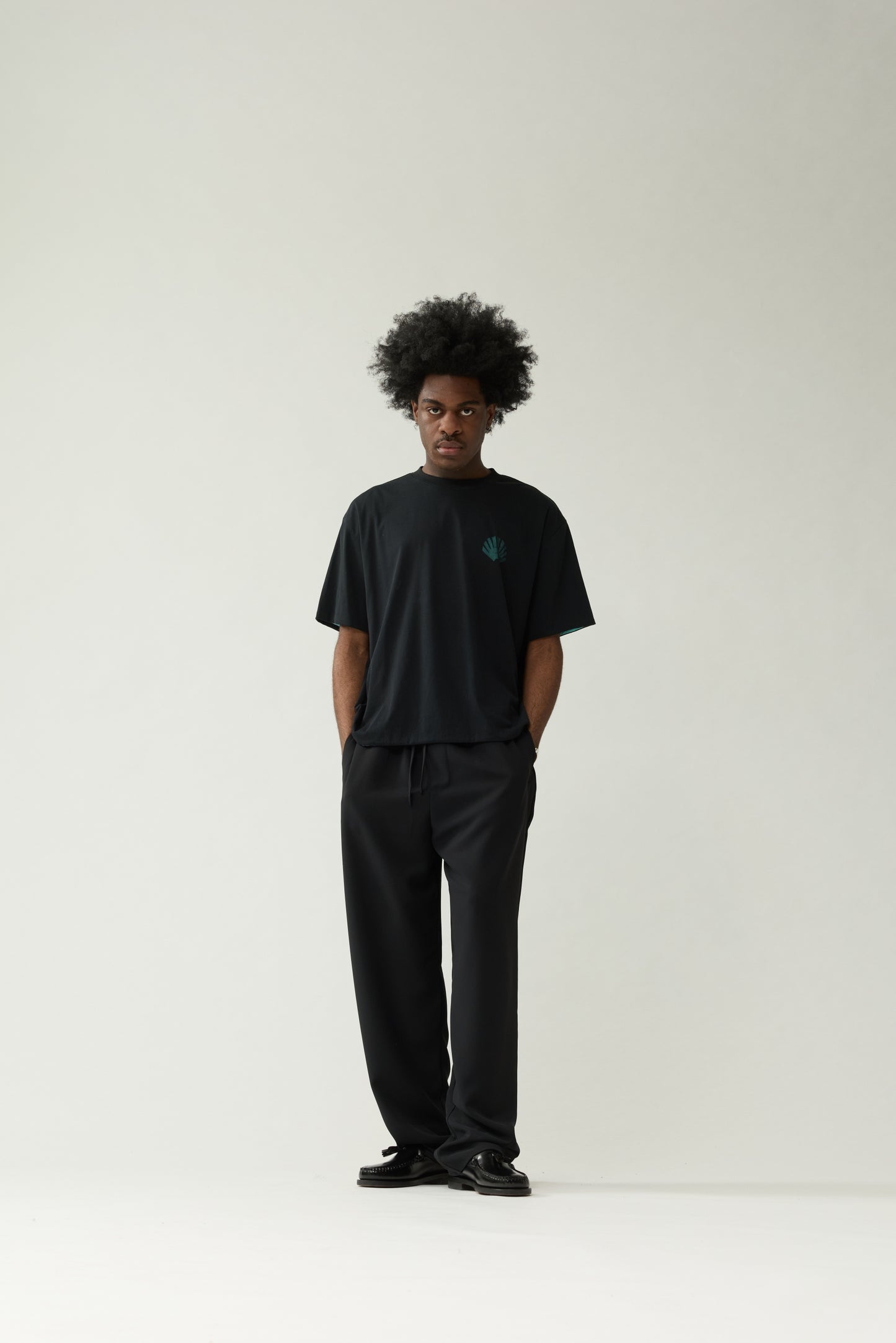 DOUBLE LAYERED LOGO TEE | Black