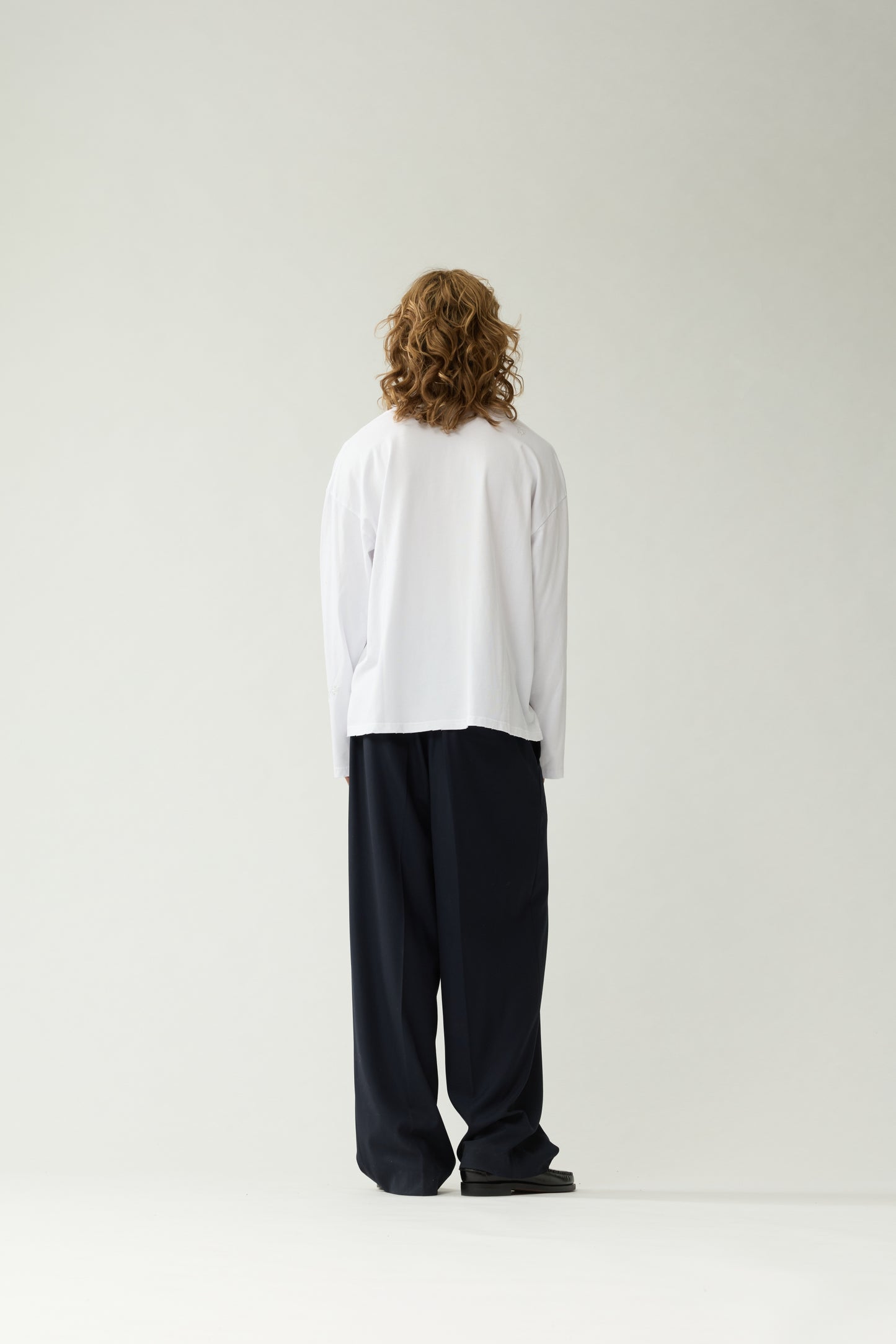 WORKED LOGO LONGSLEEVE | White
