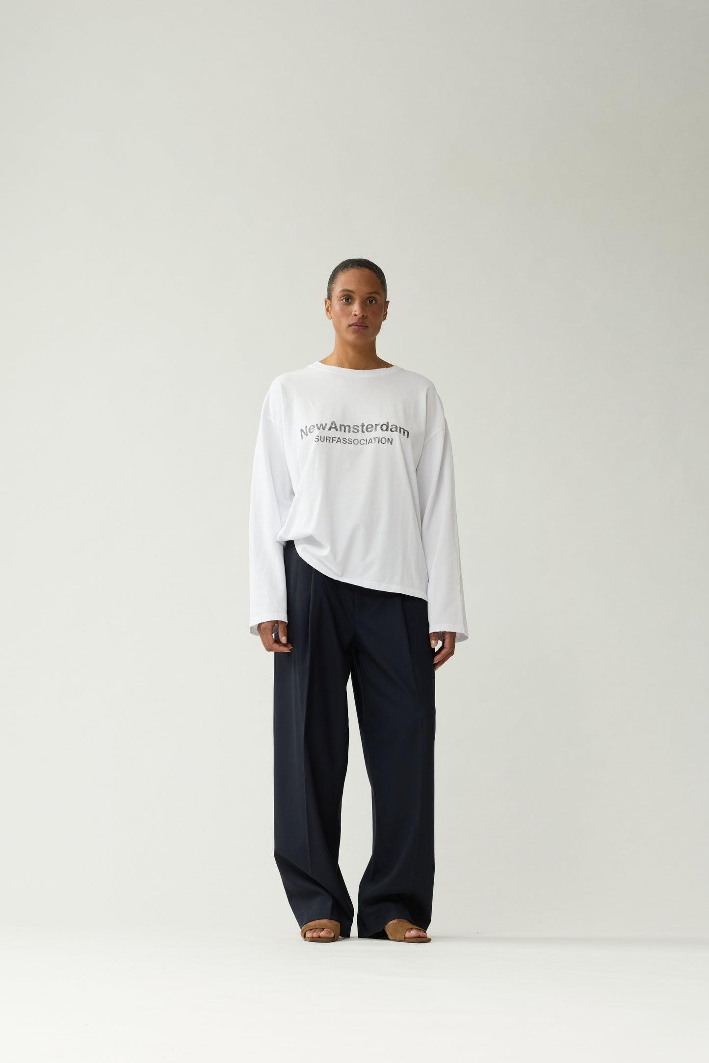 WORKED LOGO LONGSLEEVE | White