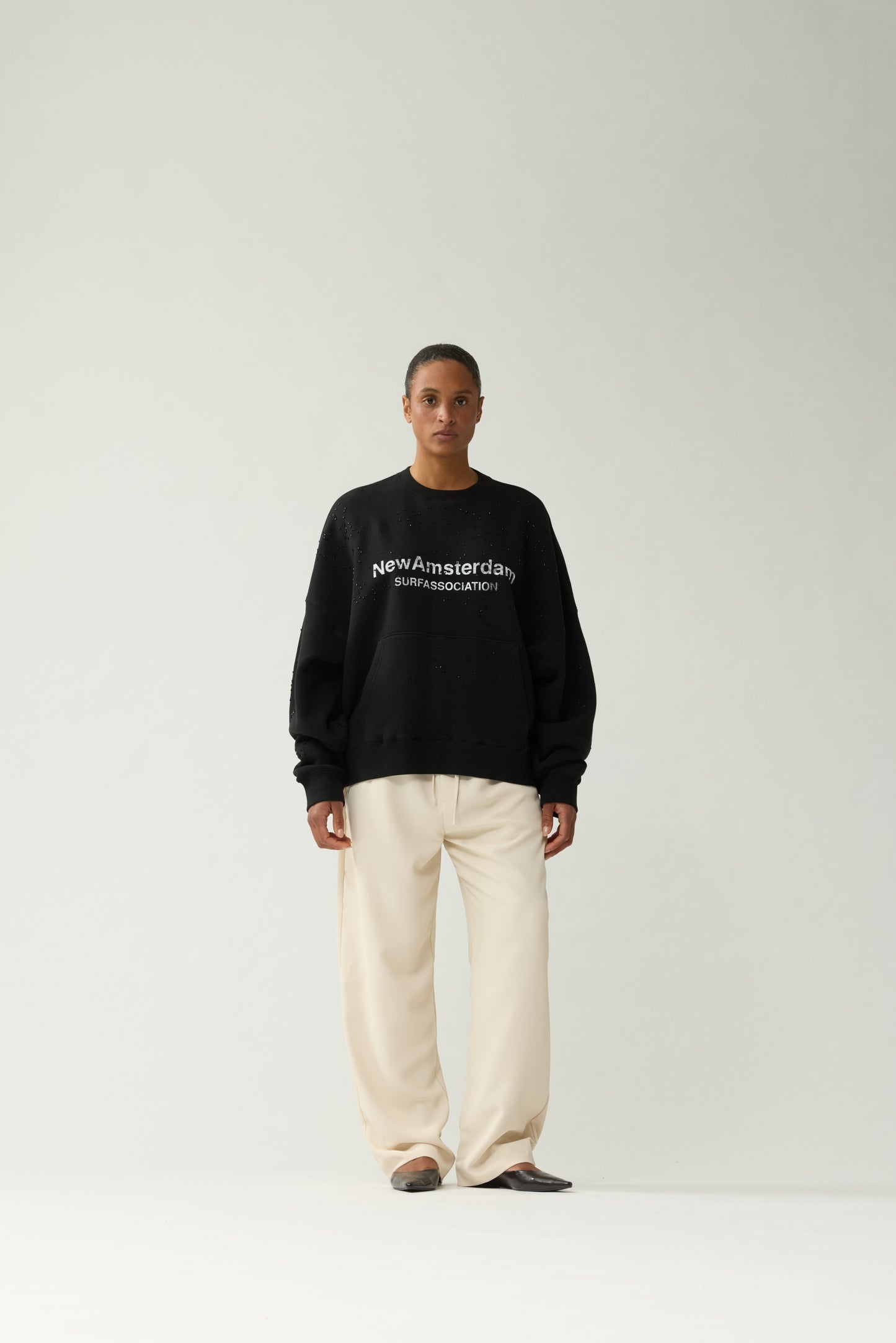 WORKED LOGO CREWNECK STRASS | Black