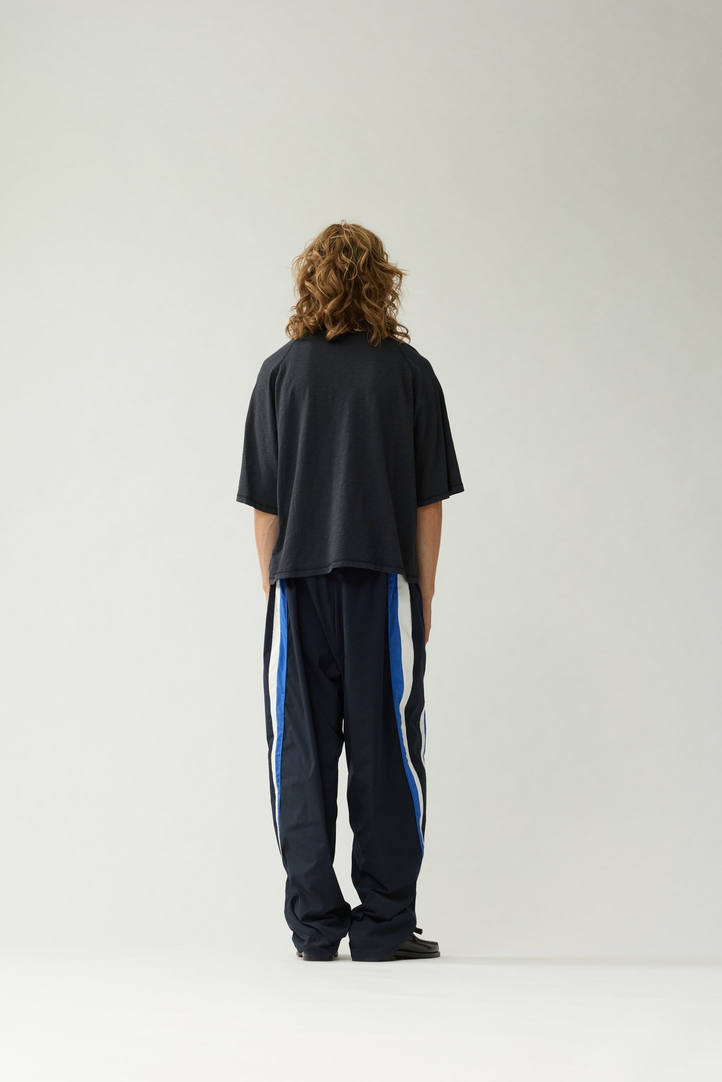 SURF TEE | Caviar