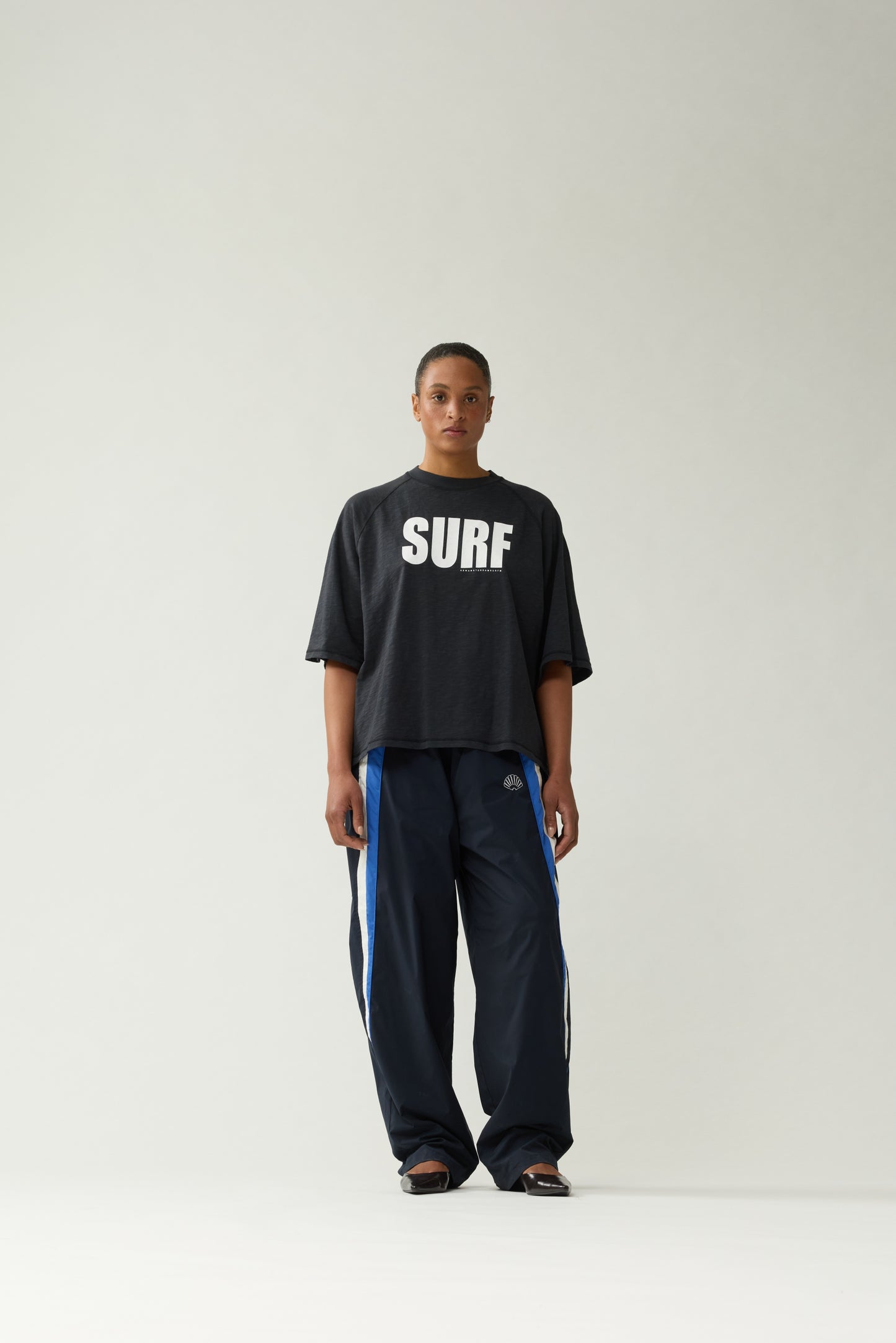 SURF TEE | Caviar