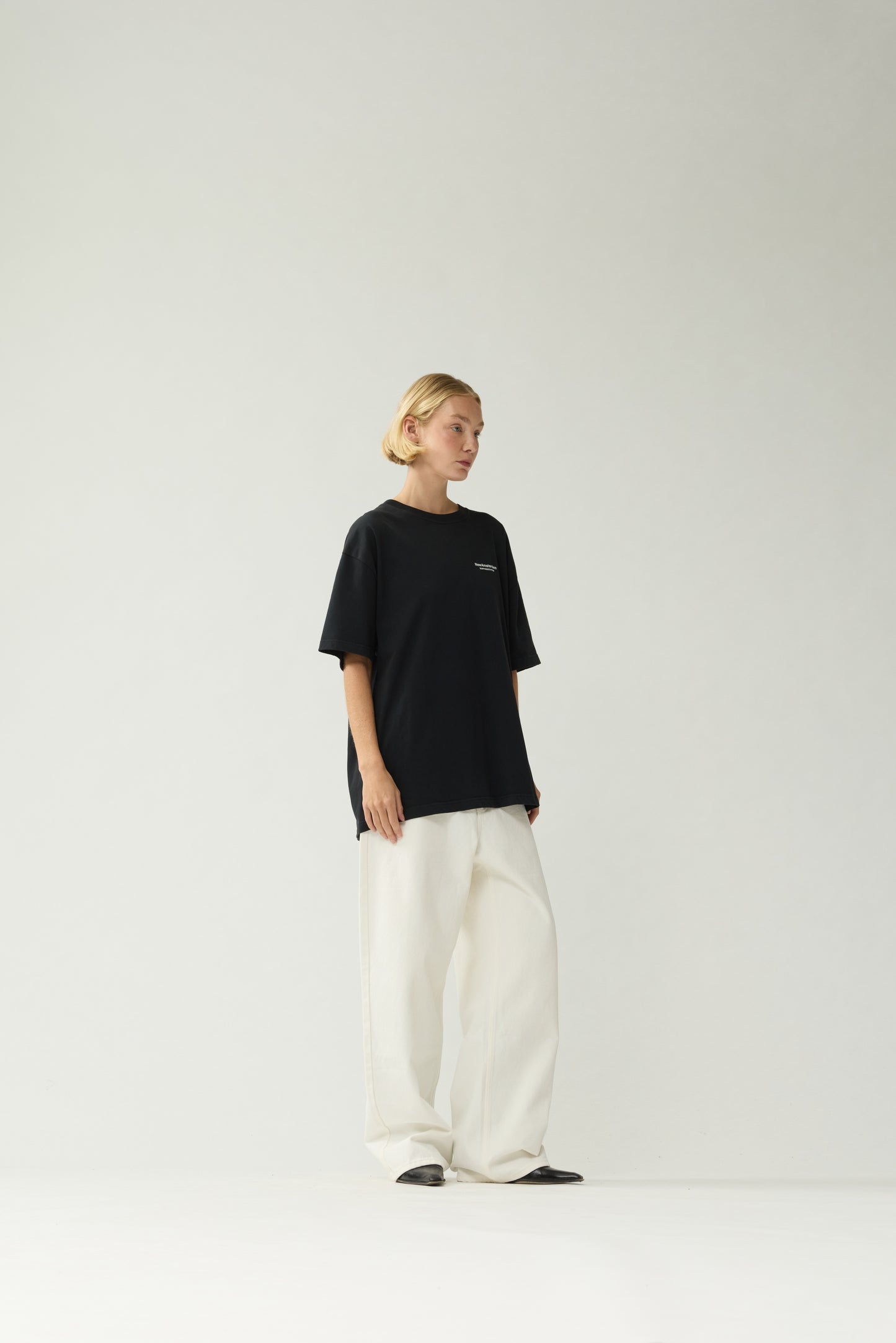 KNOCKED TEE | Black